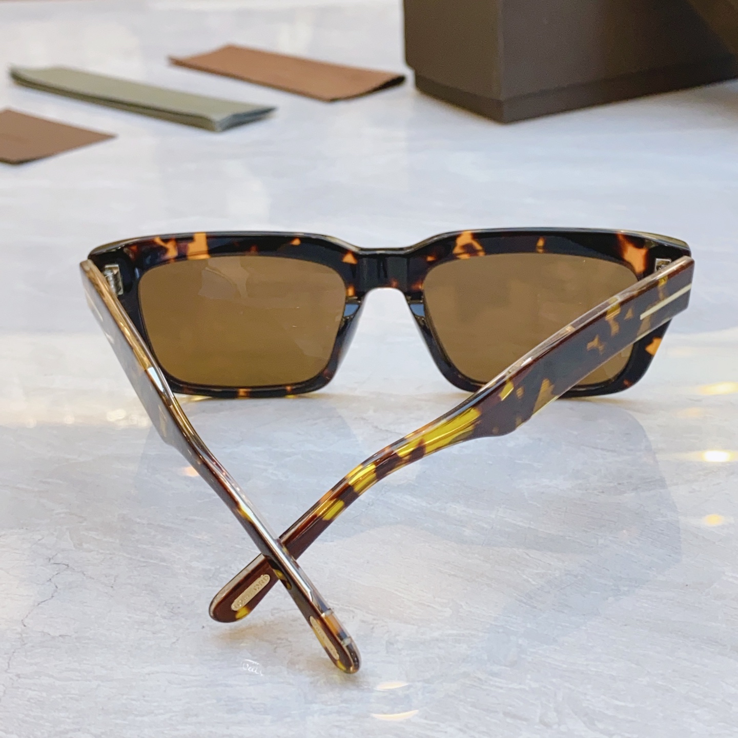 ，【TOM FOR*】汤姆*福特新款太阳镜🕶️，MODEL：FT1199，SIZE：55口19-145