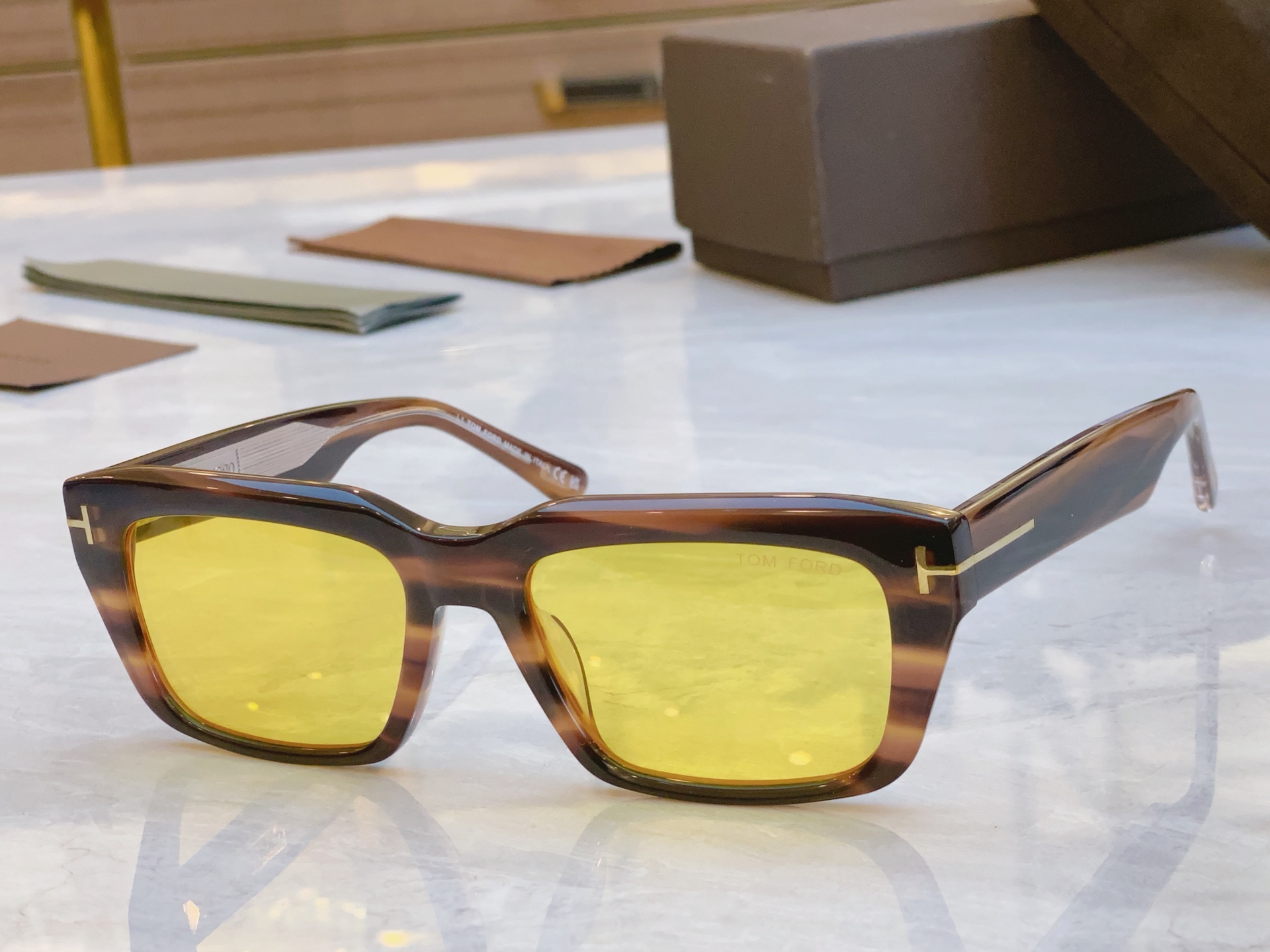 ，【TOM FOR*】汤姆*福特新款太阳镜🕶️，MODEL：FT1199，SIZE：55口19-145
