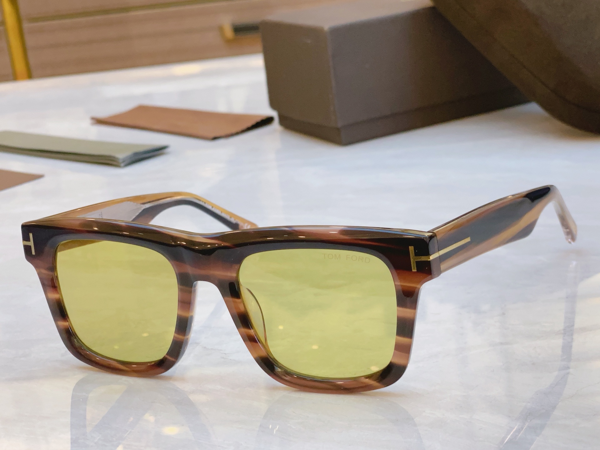 ，【TOM FOR*】汤姆*福特新款太阳镜🕶️，MODEL：FT1200，SIZE：53口21-145