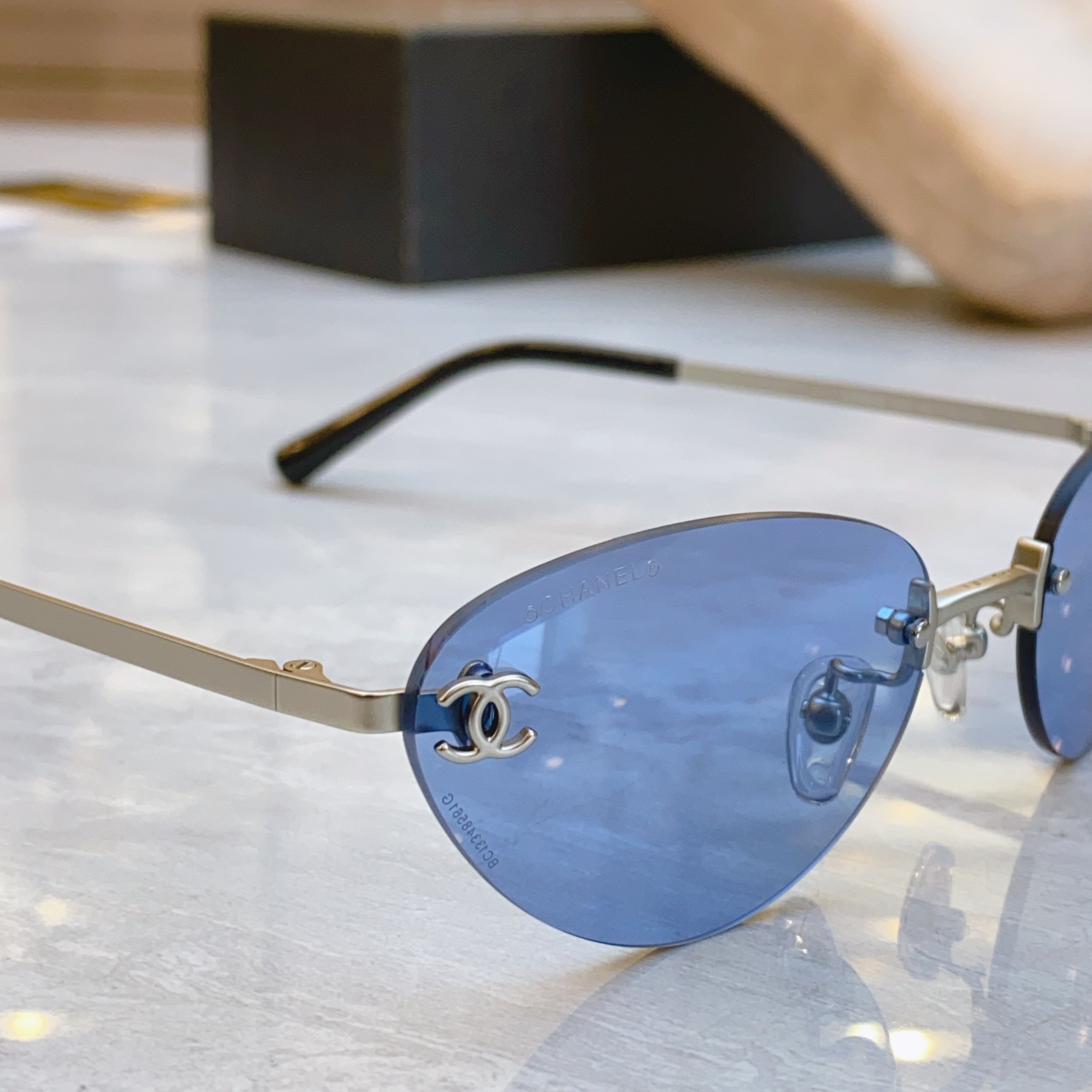 ，【CHANE*】香奈儿新款太阳镜🕶️🕶️，MODEL：CH4003，SIZE：55口16-135