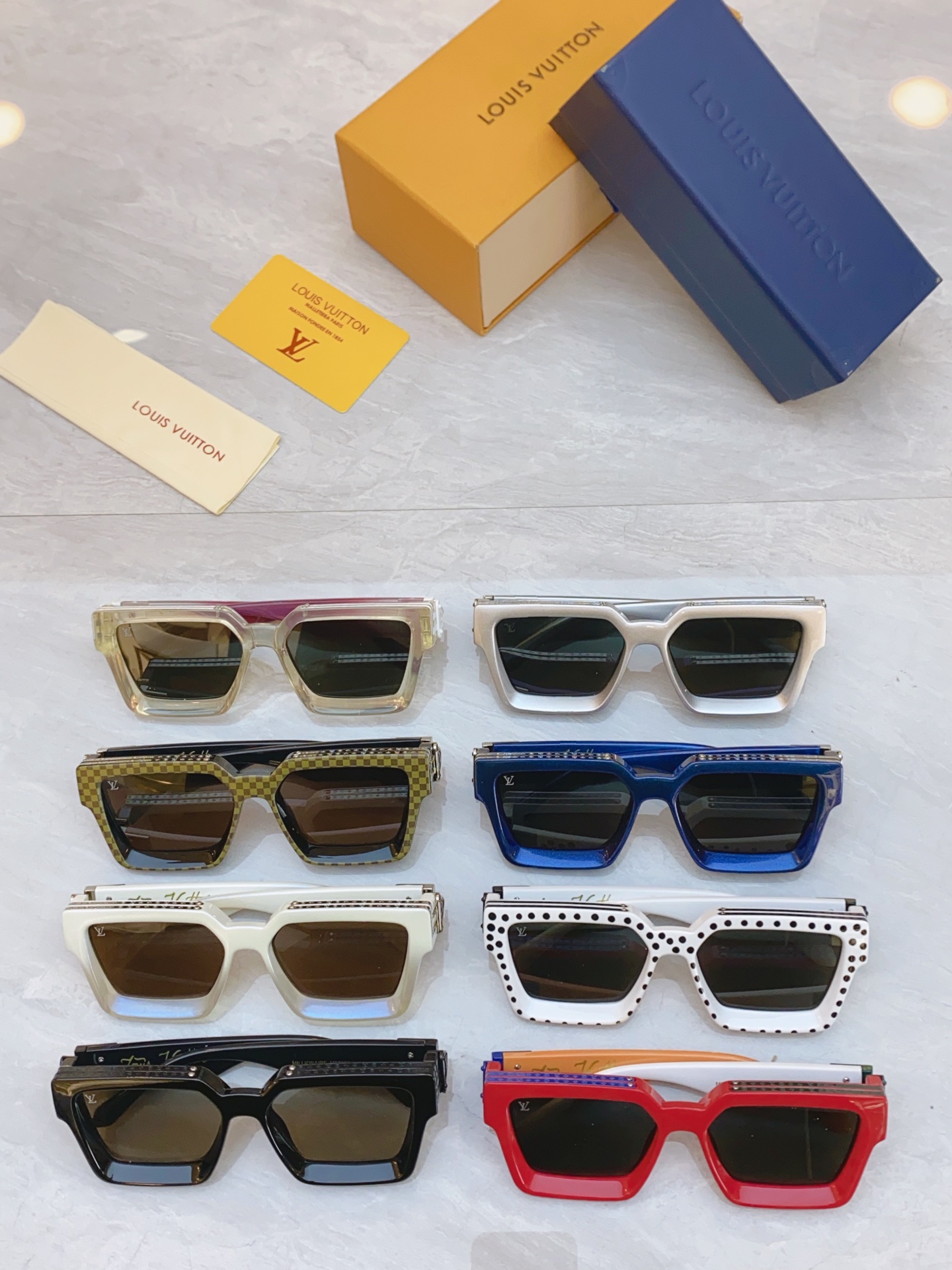 ，【LOUIS VUITTO*】路易*威登新款太阳镜，MODEL：M96006WN，SIZE：56口17