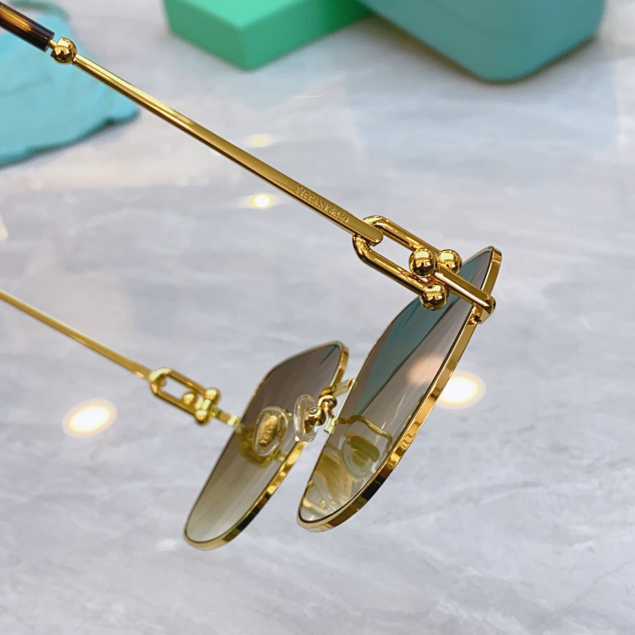 ，【Tiffany & Co.】蒂芙*尼新款太阳镜🕶️，Mod：TF3094，Size：50口24-14