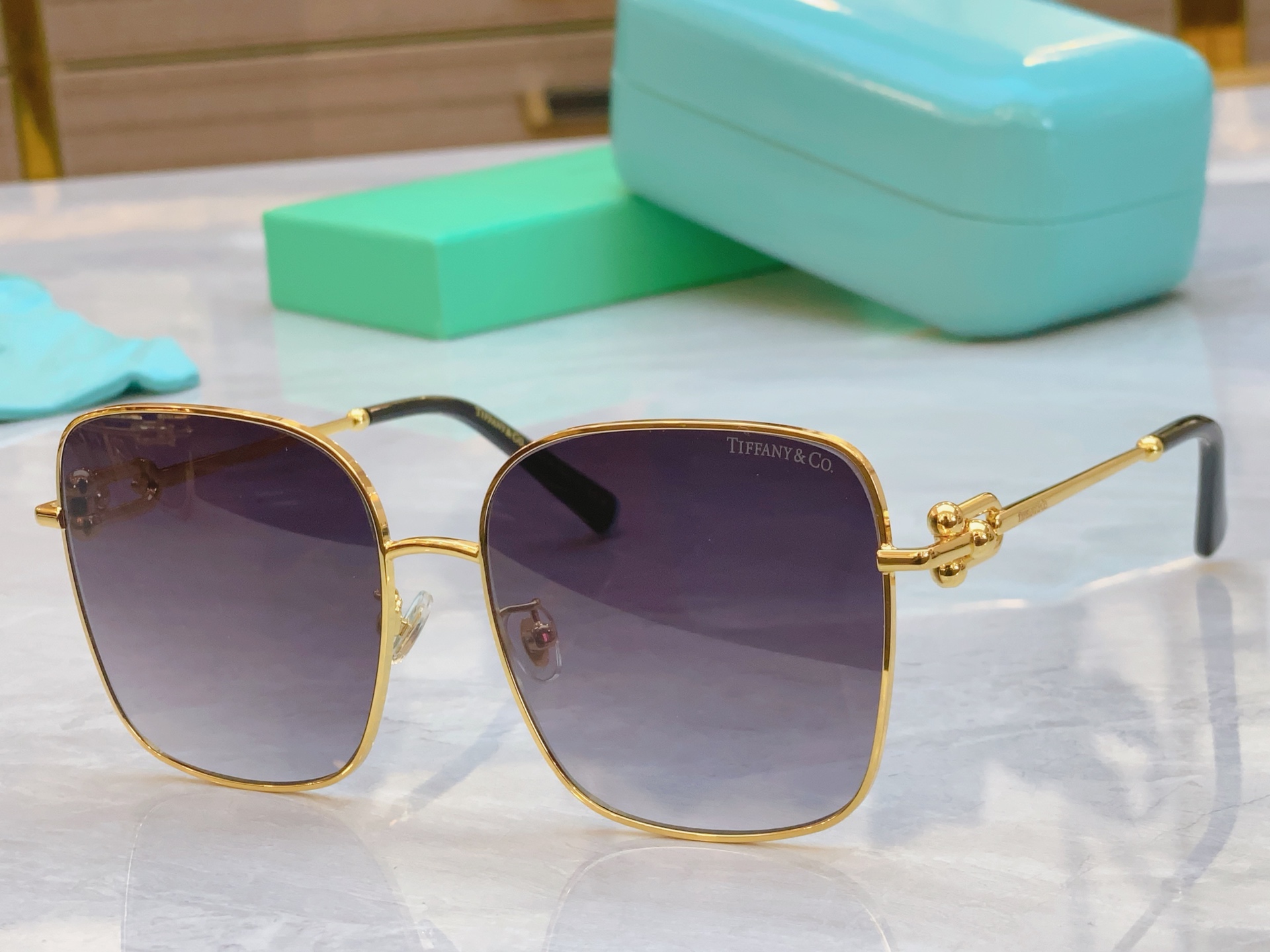 ，【Tiffany & Co.】蒂芙*尼新款太阳镜🕶️，Mod：TF3094，Size：50口24-14