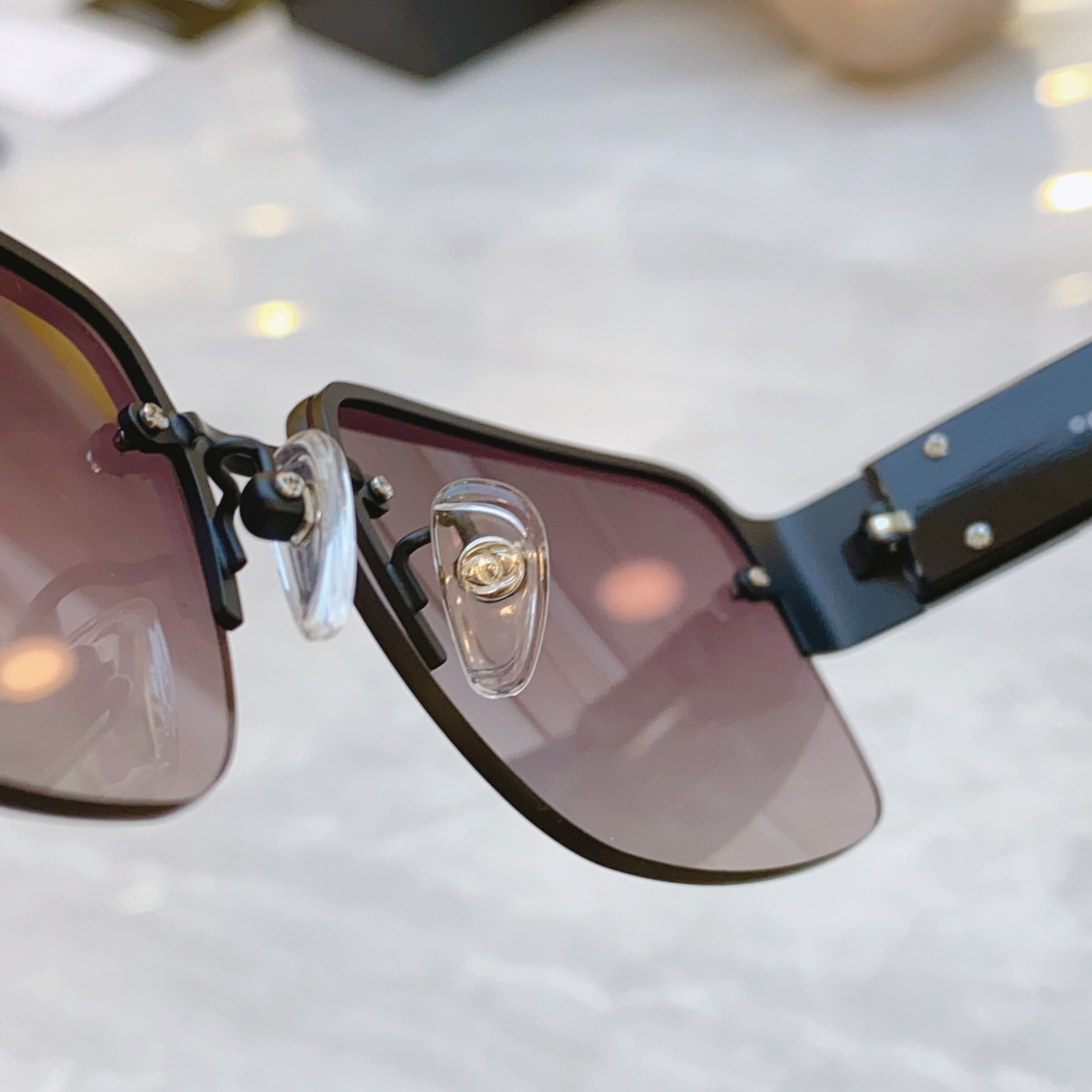 ，【CHANE*】香奈儿新款太阳镜🕶️🕶️，MODEL：CH4117-B，SIZE：62口15-140