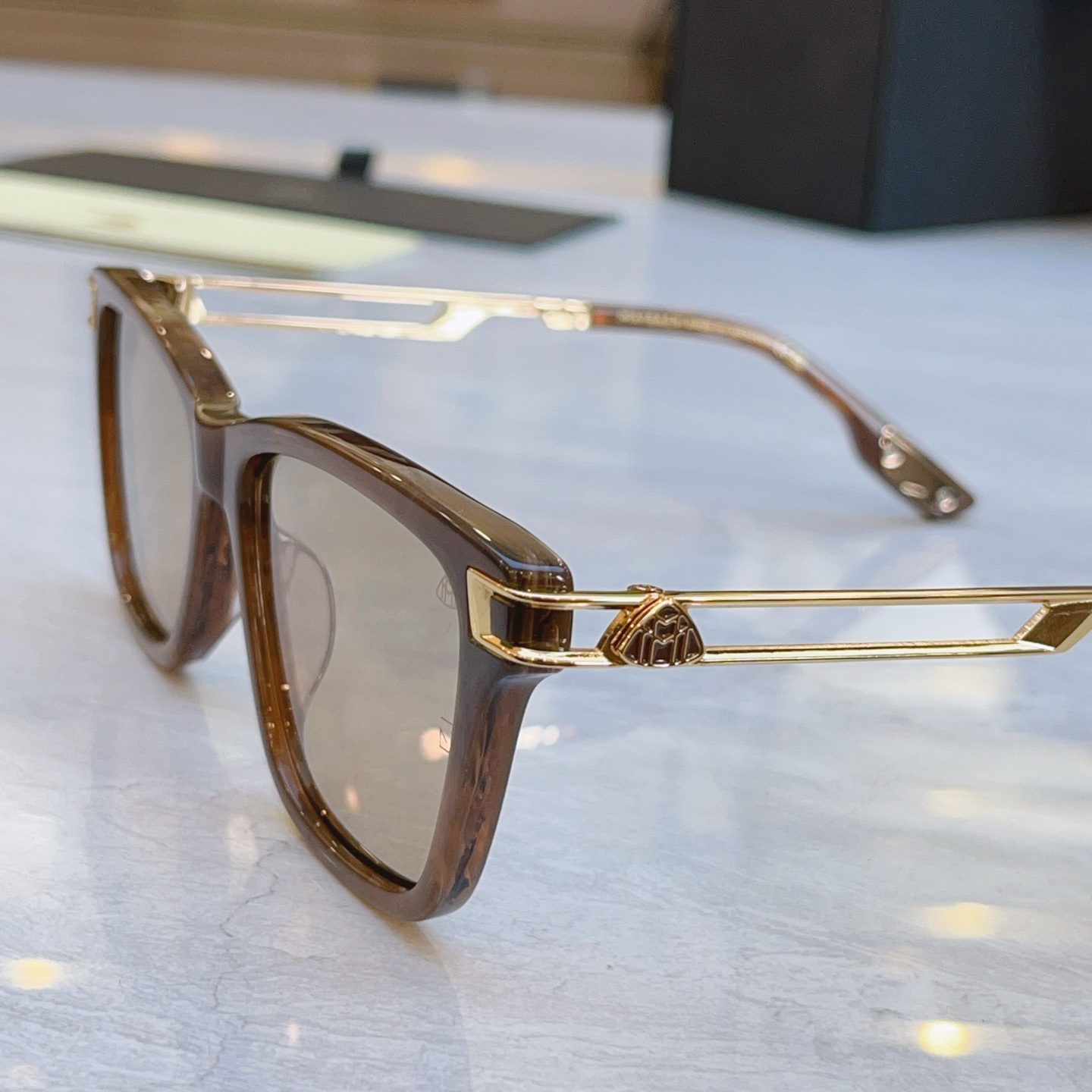 ，【MAYBAC*】迈巴*赫新款太阳镜🕶️🕶️，MODEL1K/Y/E-WX-2122，SIZE：54口