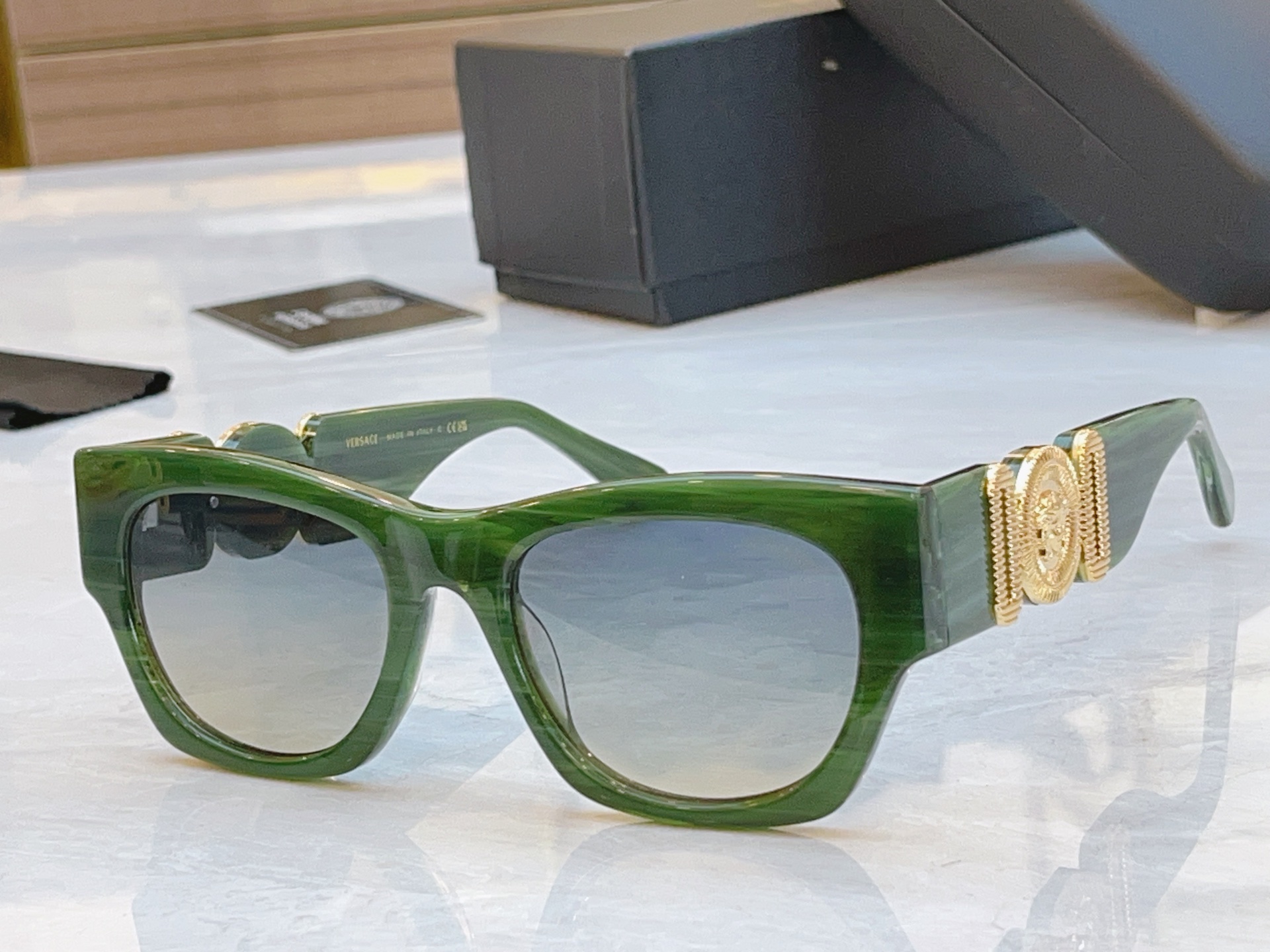 ，【VERSAC*】范思*哲新款太阳镜，MODEL：VE 6787，SIZE：54口20-148