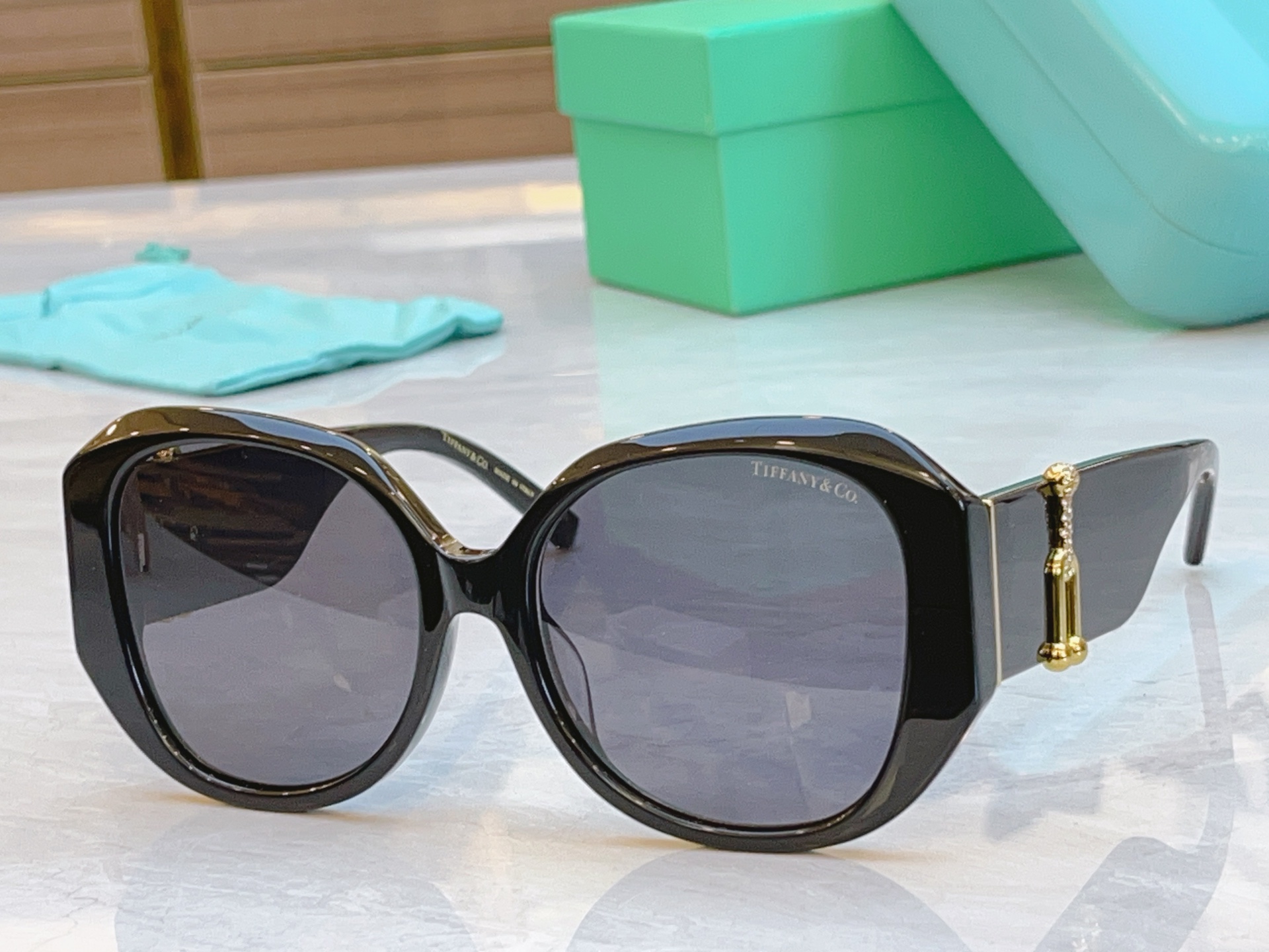 ，【Tiffany & Co.】蒂芙*尼新款太阳镜🕶️，Mod：TF4207，Size：55口17-14