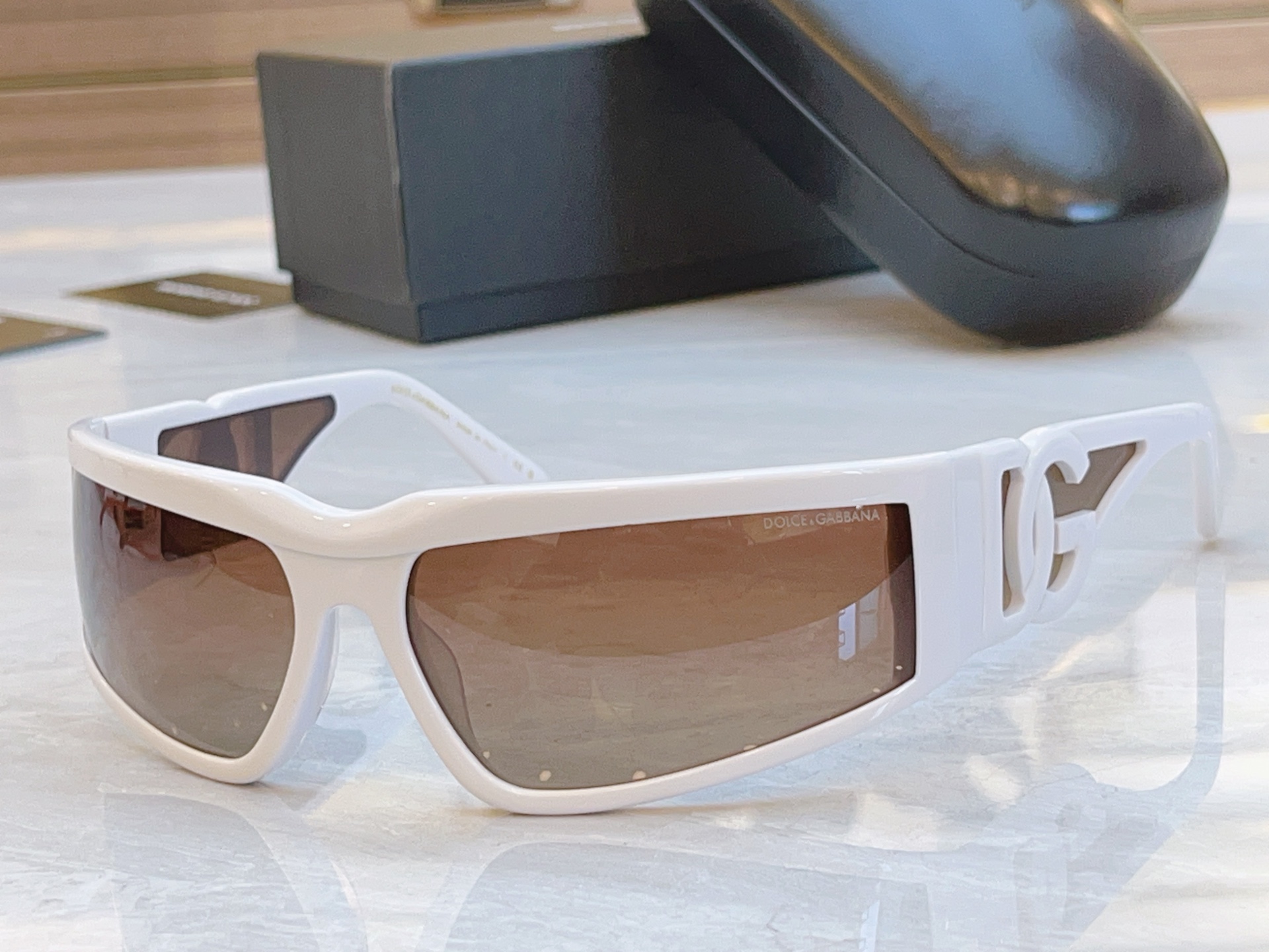 ，【DOLCE & GABBAN*】D*G新款太阳镜，MODEL：DG6198，SIZE：63口16-1