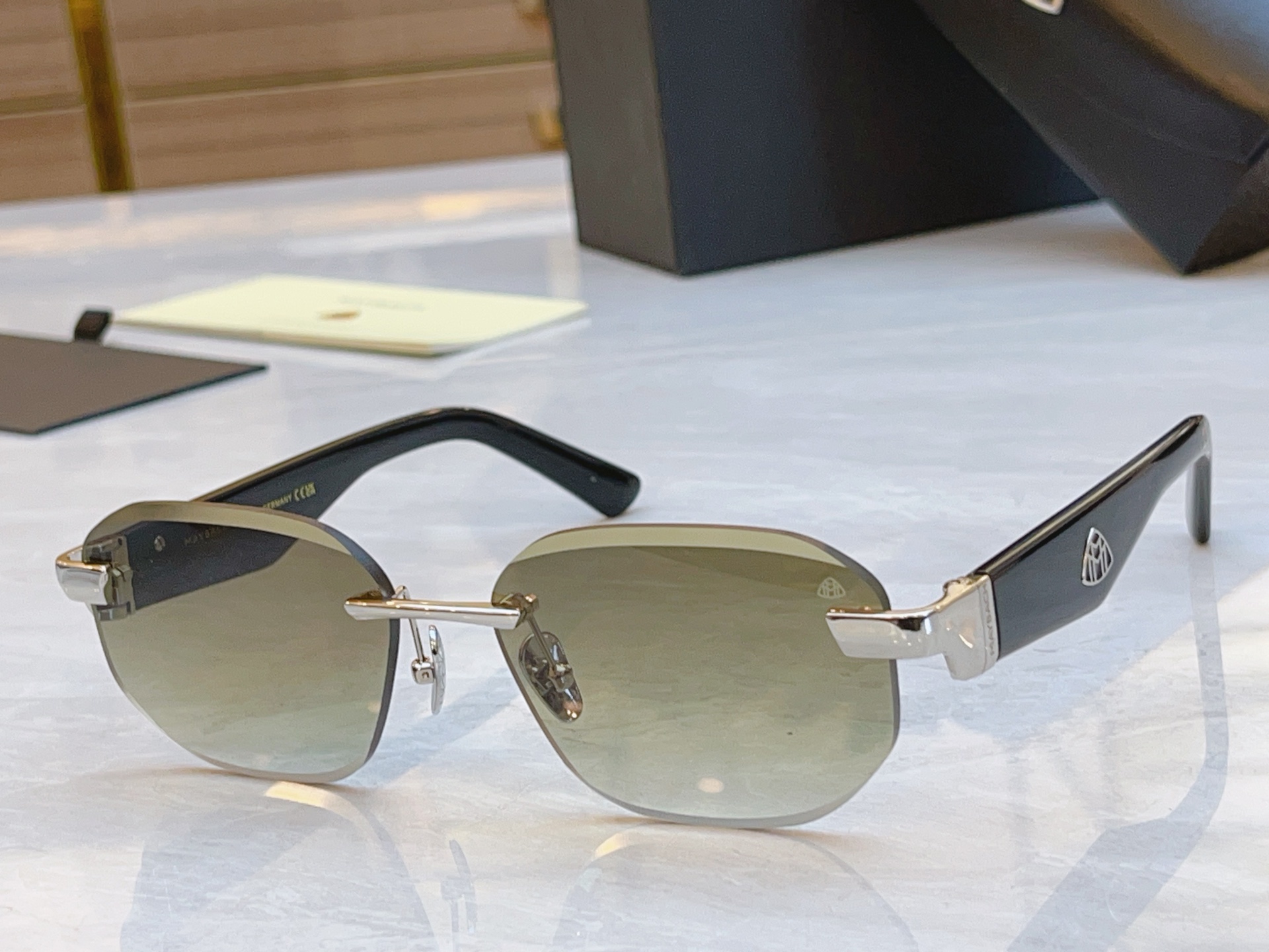 ，【MAYBAC*】迈巴*赫新款太阳镜🕶️🕶️，MODELRA/FU-X/N-Z111，SIZE：58口