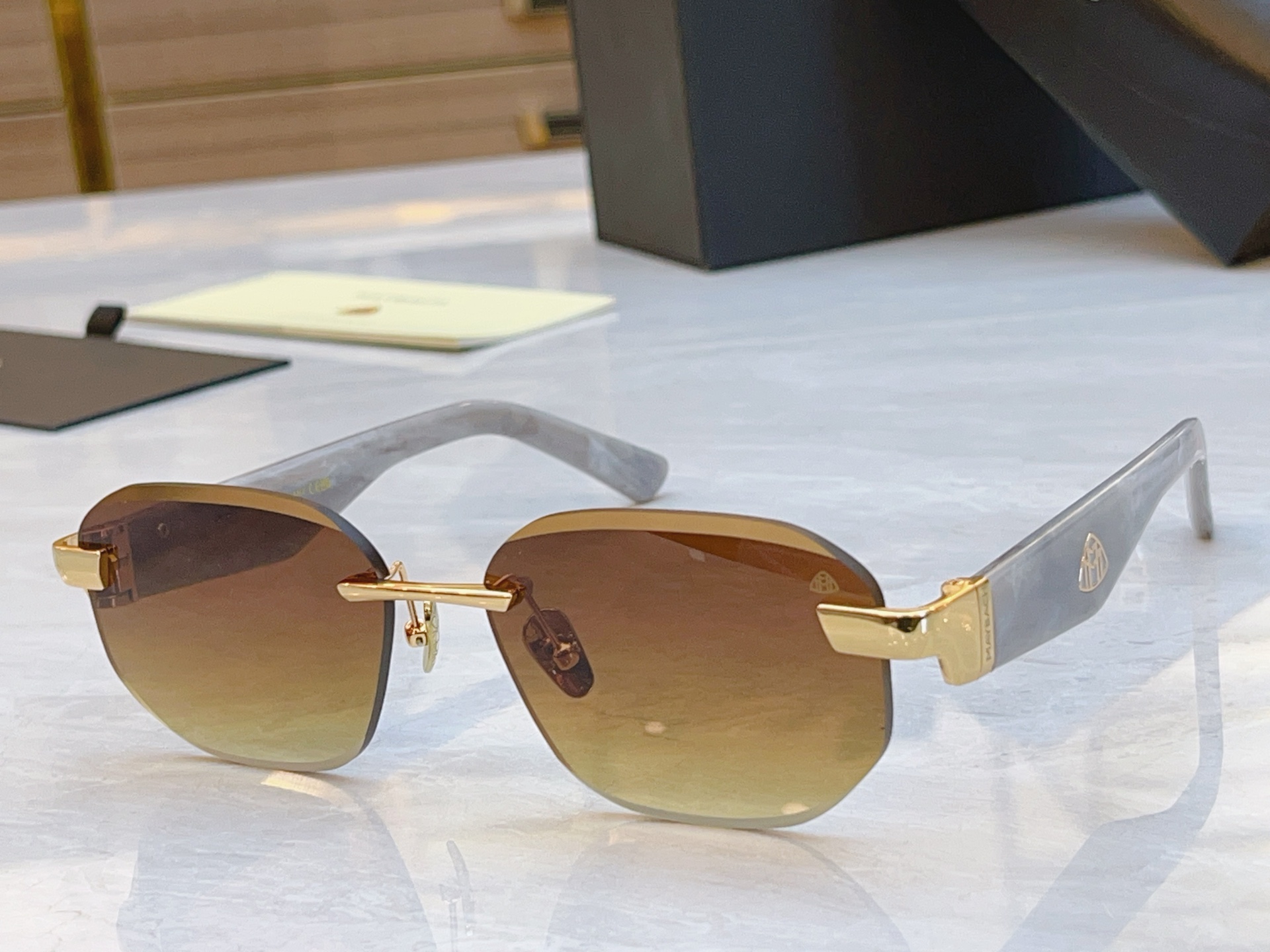 ，【MAYBAC*】迈巴*赫新款太阳镜🕶️🕶️，MODELRA/FU-X/N-Z111，SIZE：58口