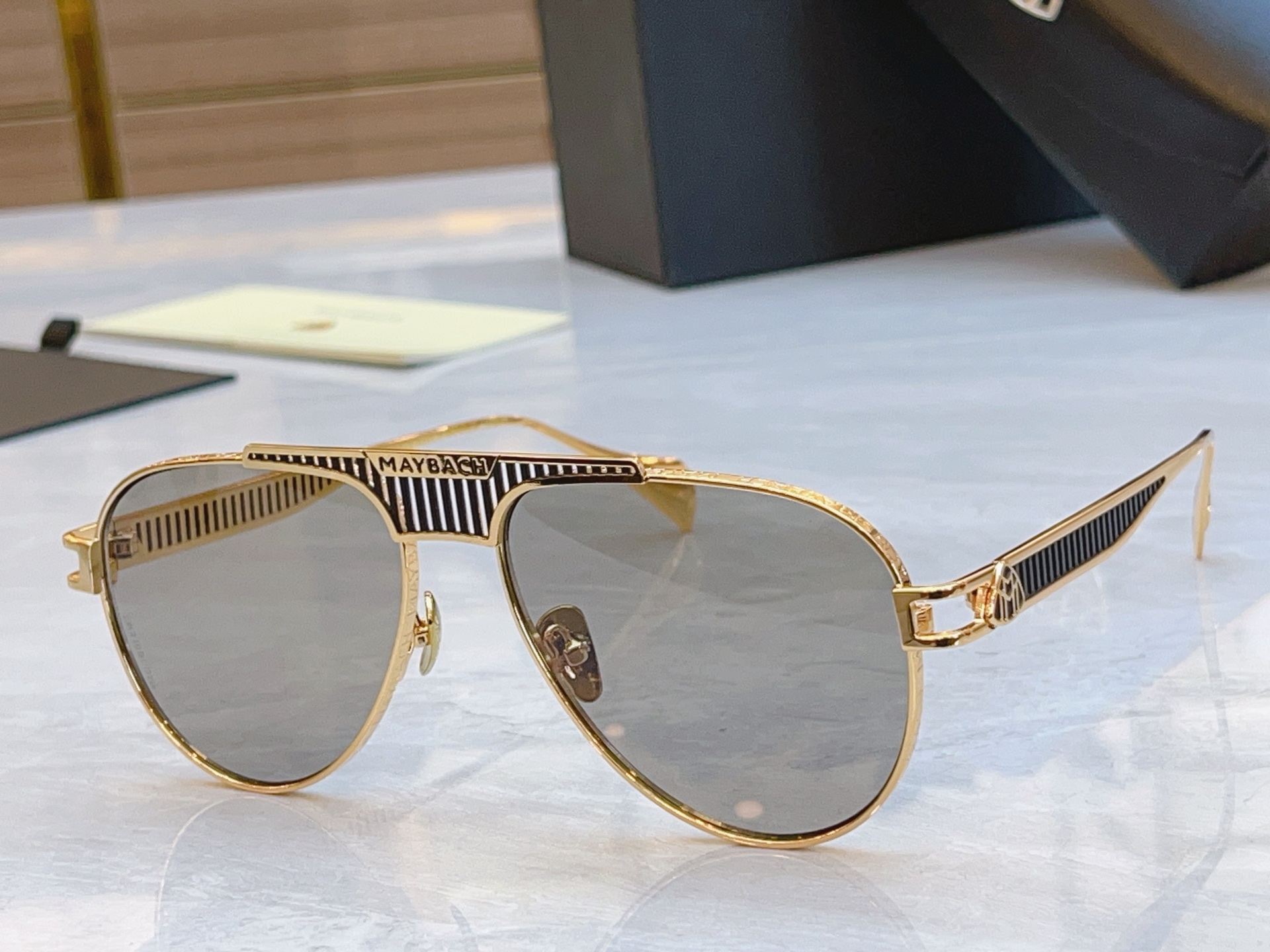 ，【MAYBAC*】迈巴*赫新款太阳镜🕶️🕶️，MODELJ/VKE-BE-Z147，SIZE：58口1