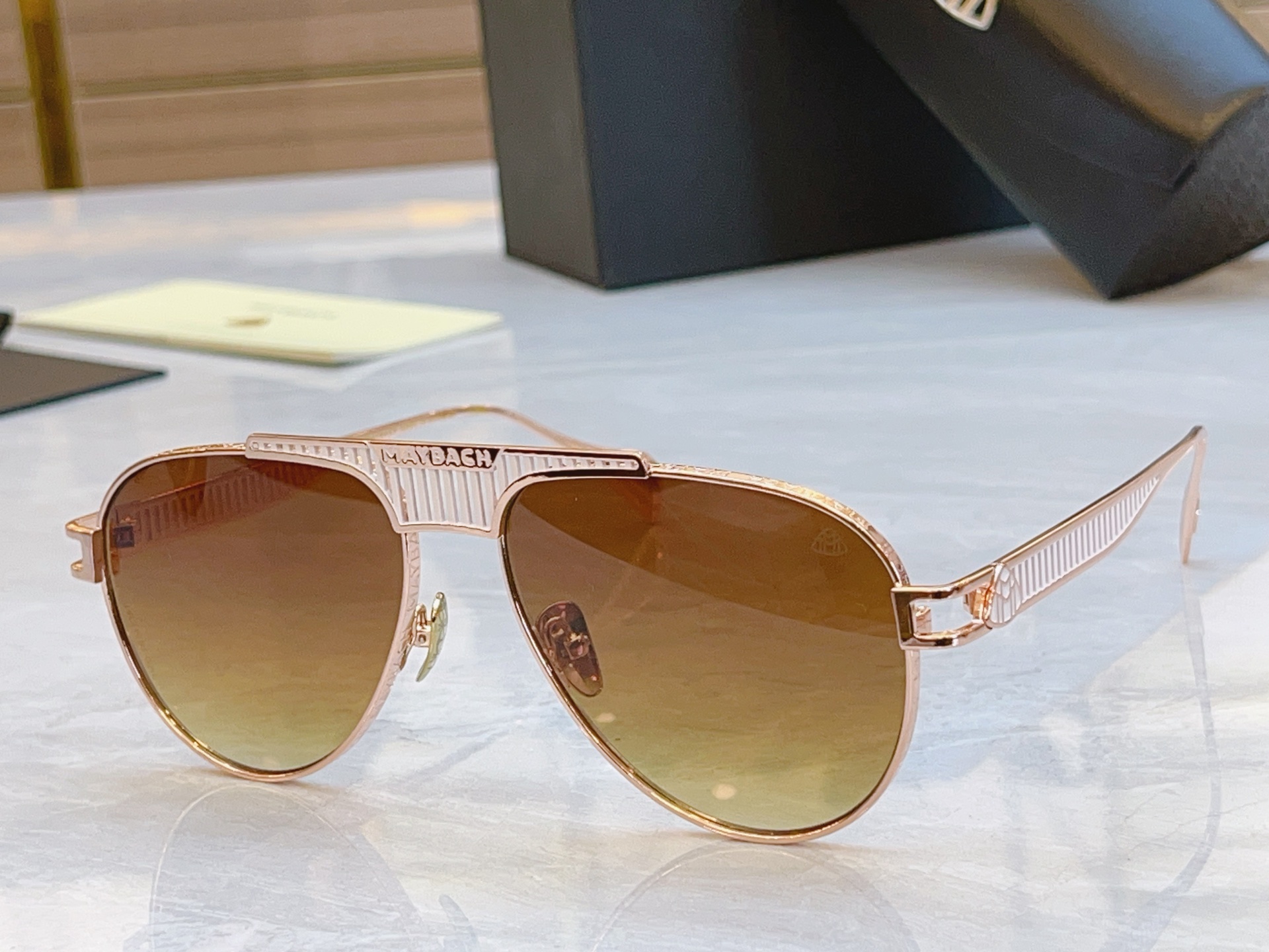 ，【MAYBAC*】迈巴*赫新款太阳镜🕶️🕶️，MODELJ/VKE-BE-Z147，SIZE：58口1