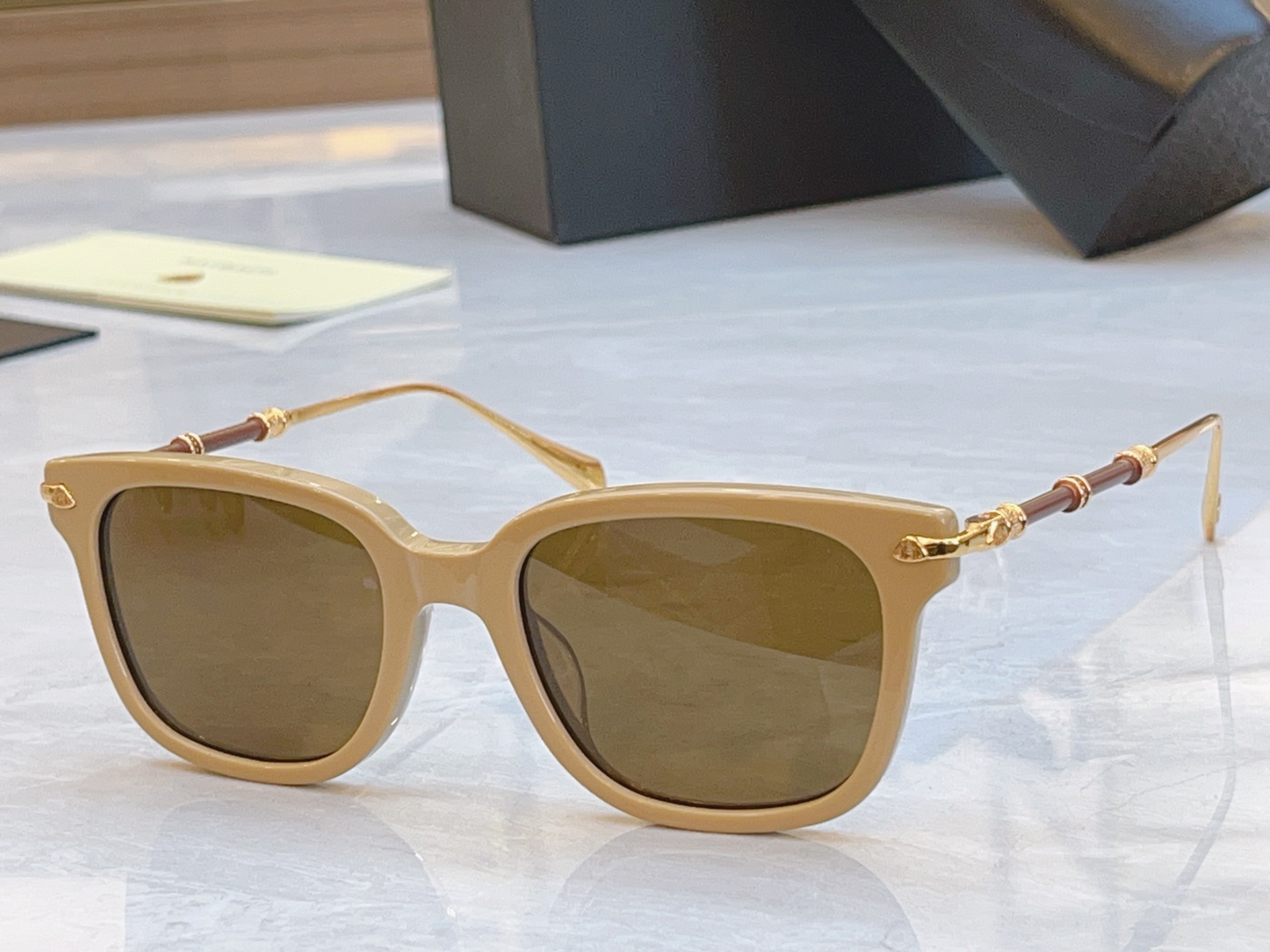 ，【MAYBAC*】迈巴*赫新款太阳镜🕶️🕶️，MODELJ/VKE-BE-Z143，SIZE：58口1