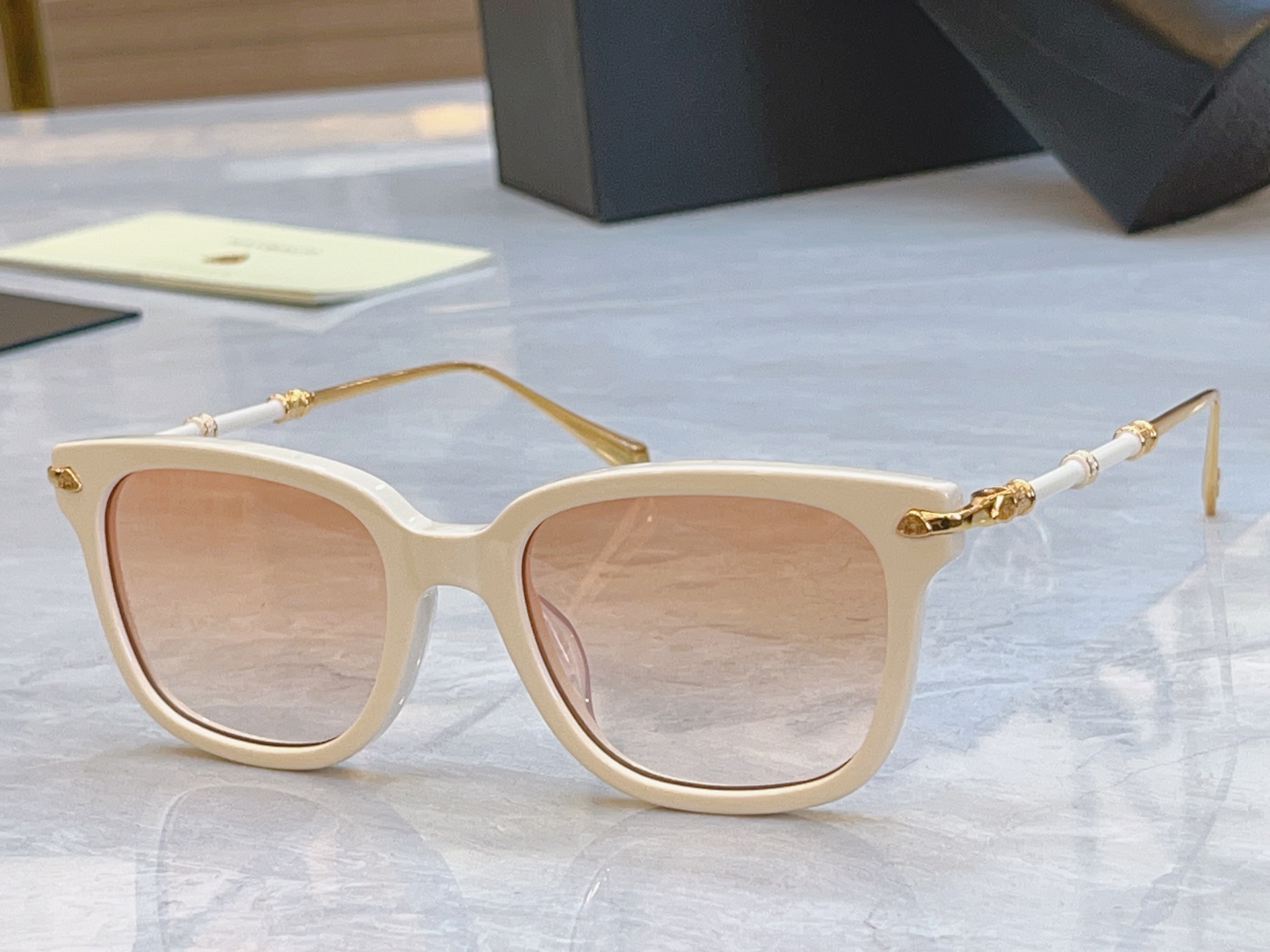 ，【MAYBAC*】迈巴*赫新款太阳镜🕶️🕶️，MODELJ/VKE-BE-Z143，SIZE：58口1