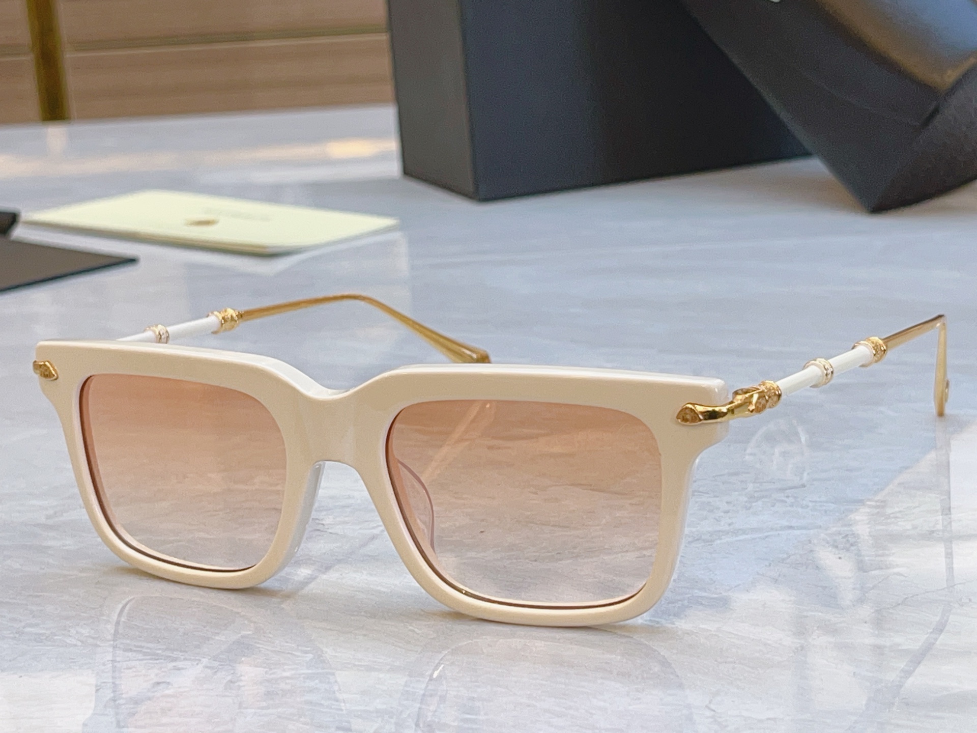 ，【MAYBAC*】迈巴*赫新款太阳镜🕶️🕶️，MODELJ/VKE-BE-Z142，SIZE：58口1