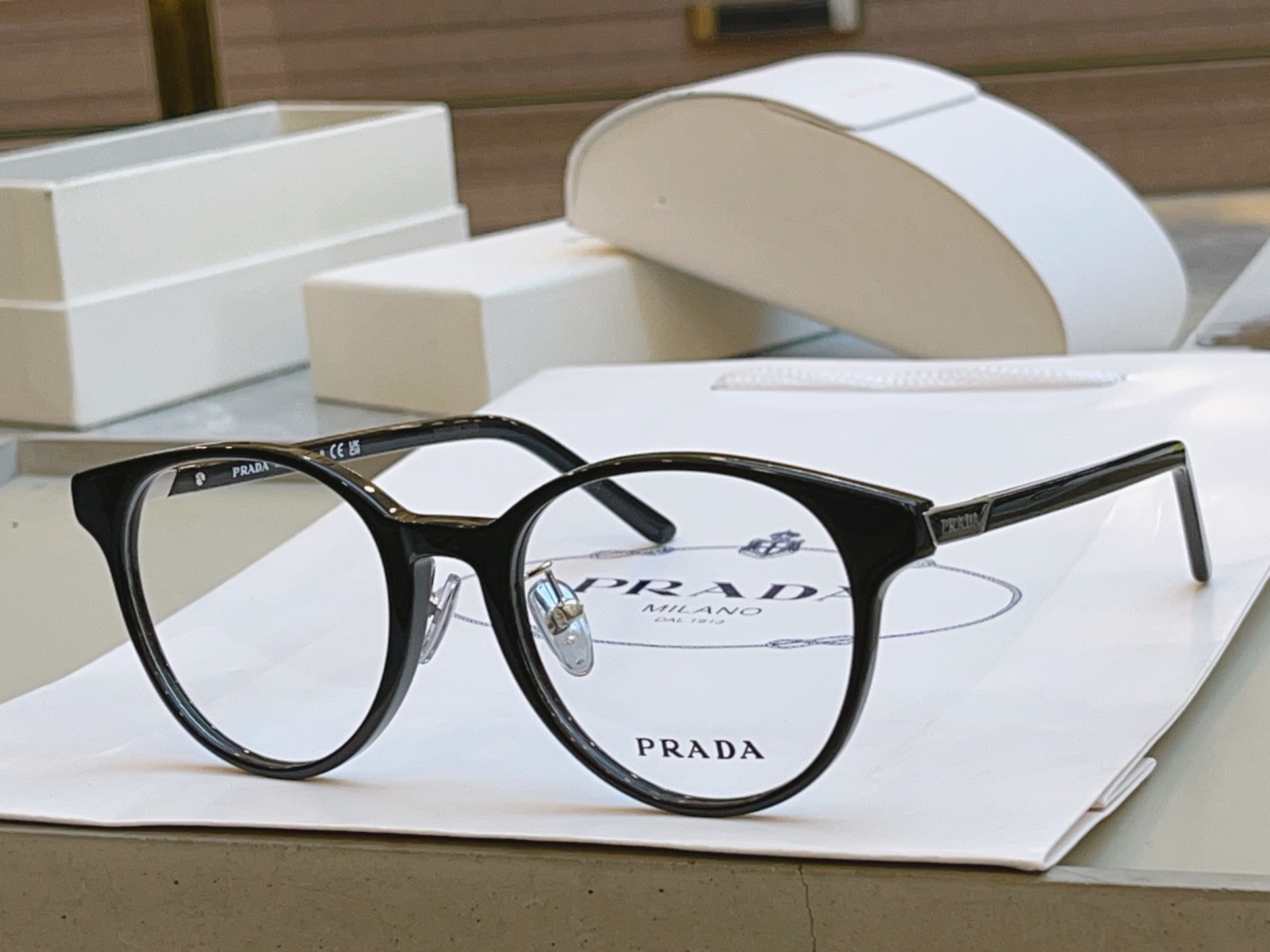 ，【PRAD*】普拉*达新款光学架，MODEL：VPR 11Z，SIZE：52口20-145