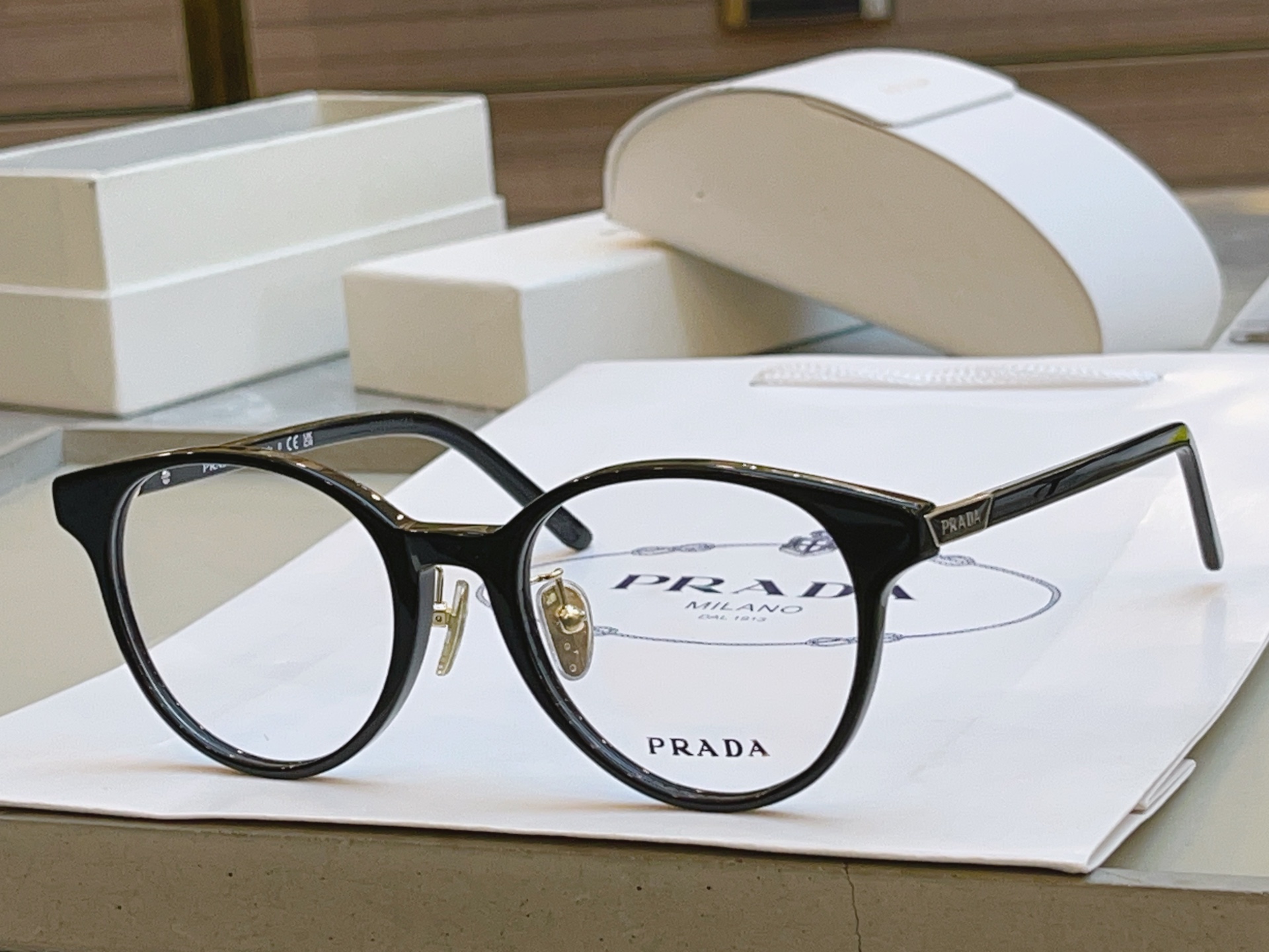 ，【PRAD*】普拉*达新款光学架，MODEL：VPR 11Z，SIZE：52口20-145