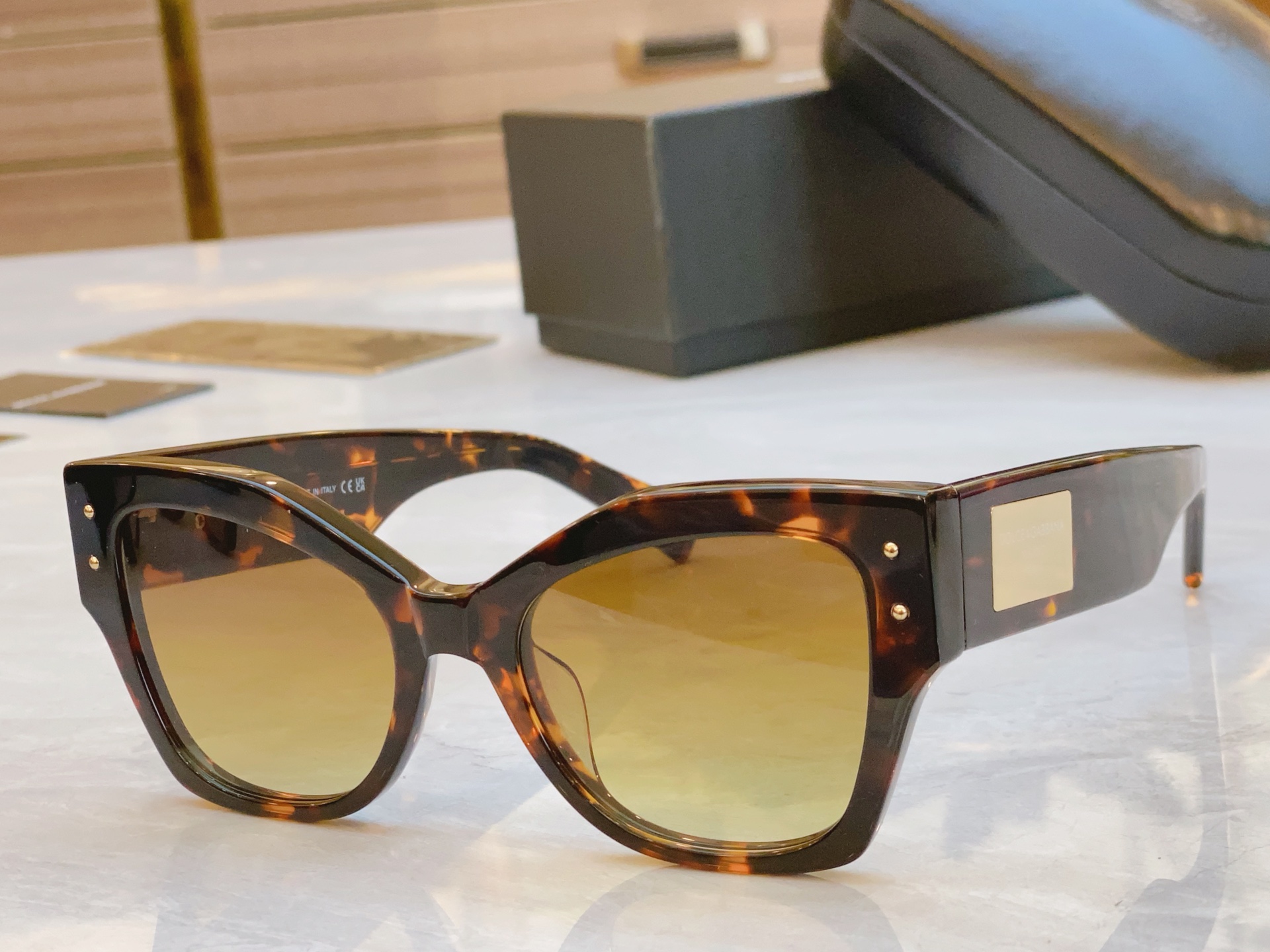，【DOLCE & GABBAN*】D*G新款太阳镜，MODEL：DG4478，SIZE：52口21-1