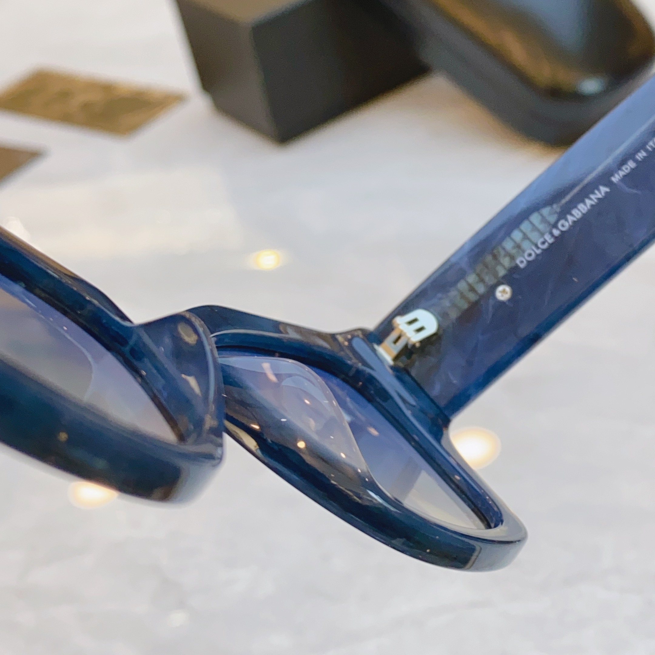 ，【DOLCE & GABBAN*】D*G新款太阳镜，MODEL：DG4478，SIZE：52口21-1