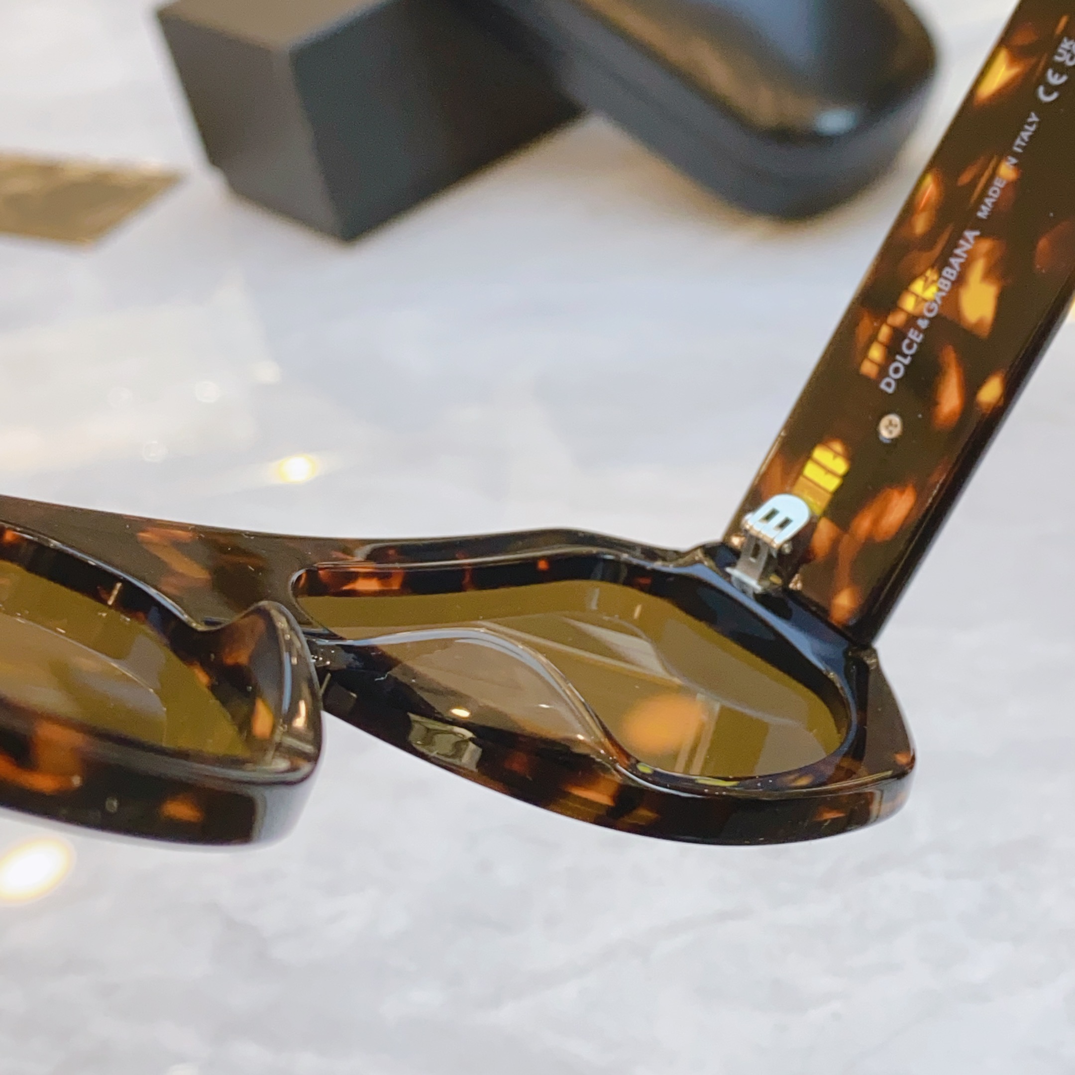 ，【DOLCE & GABBAN*】D*G新款太阳镜，MODEL：DG4481，SIZE：148-145