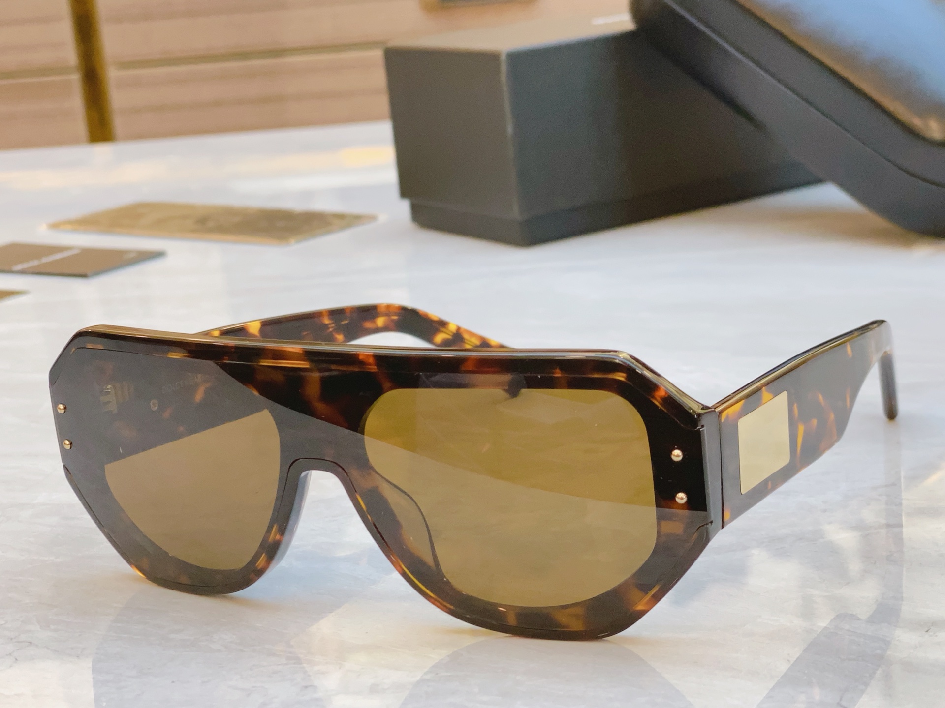 ，【DOLCE & GABBAN*】D*G新款太阳镜，MODEL：DG4481，SIZE：148-145