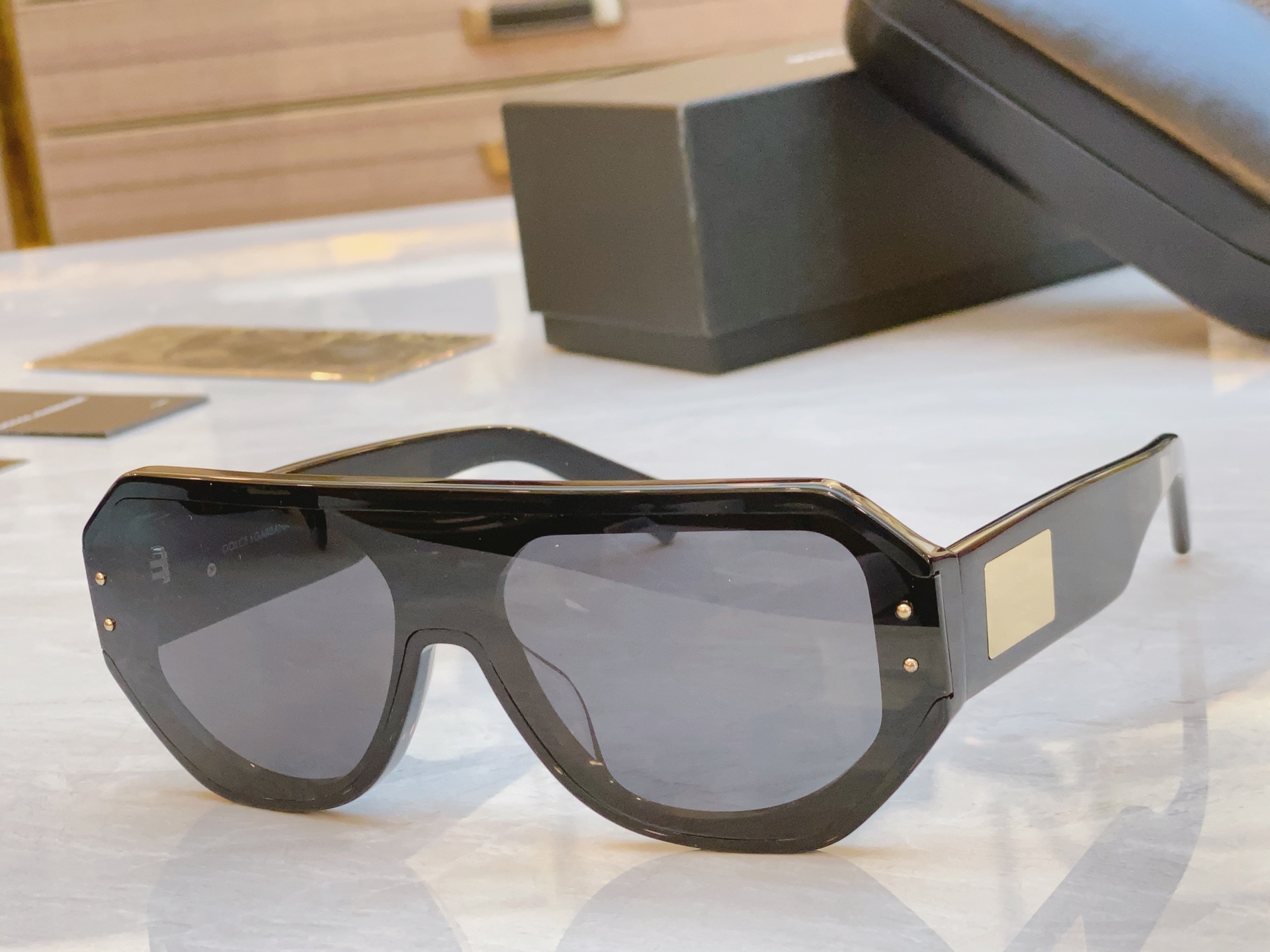 ，【DOLCE & GABBAN*】D*G新款太阳镜，MODEL：DG4481，SIZE：148-145
