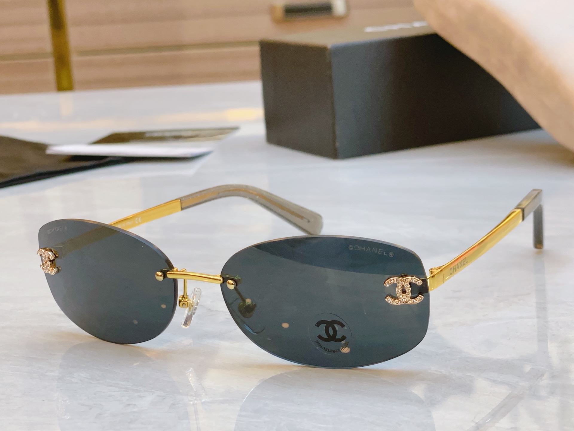，【CHANE*】香奈儿新款太阳镜🕶️🕶️，MODEL：A71559，SIZE：62口16-145