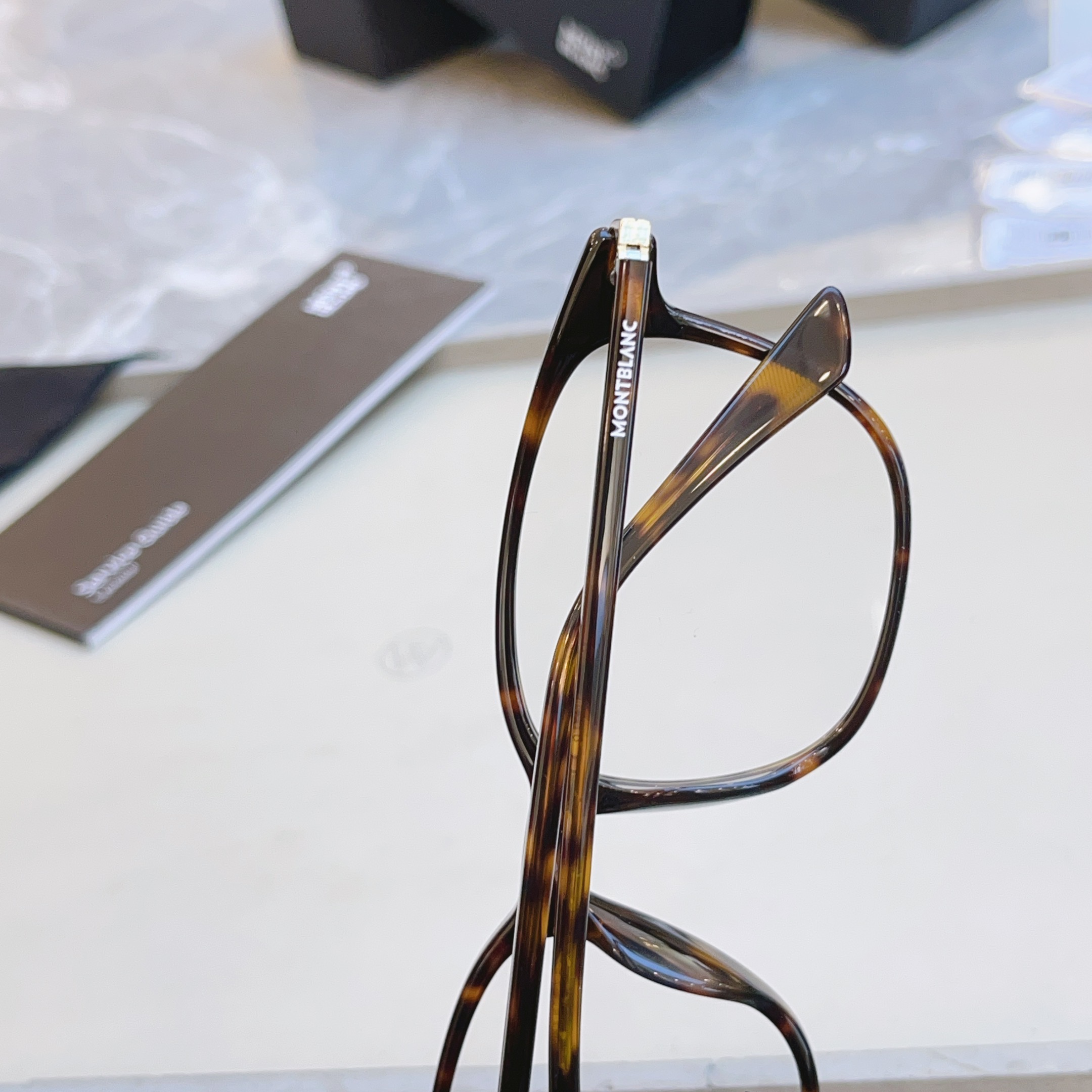 ，【MONT BLAN*】万宝*龙新款太阳镜🕶️，MODELMB0338S，SIZE54口18-145 