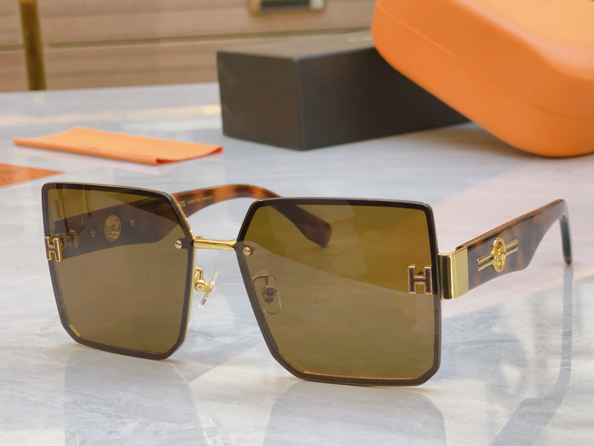 ，【HERME*】爱马*仕新款太阳镜🕶️，MODEL：9717，SIZE：61口15-145