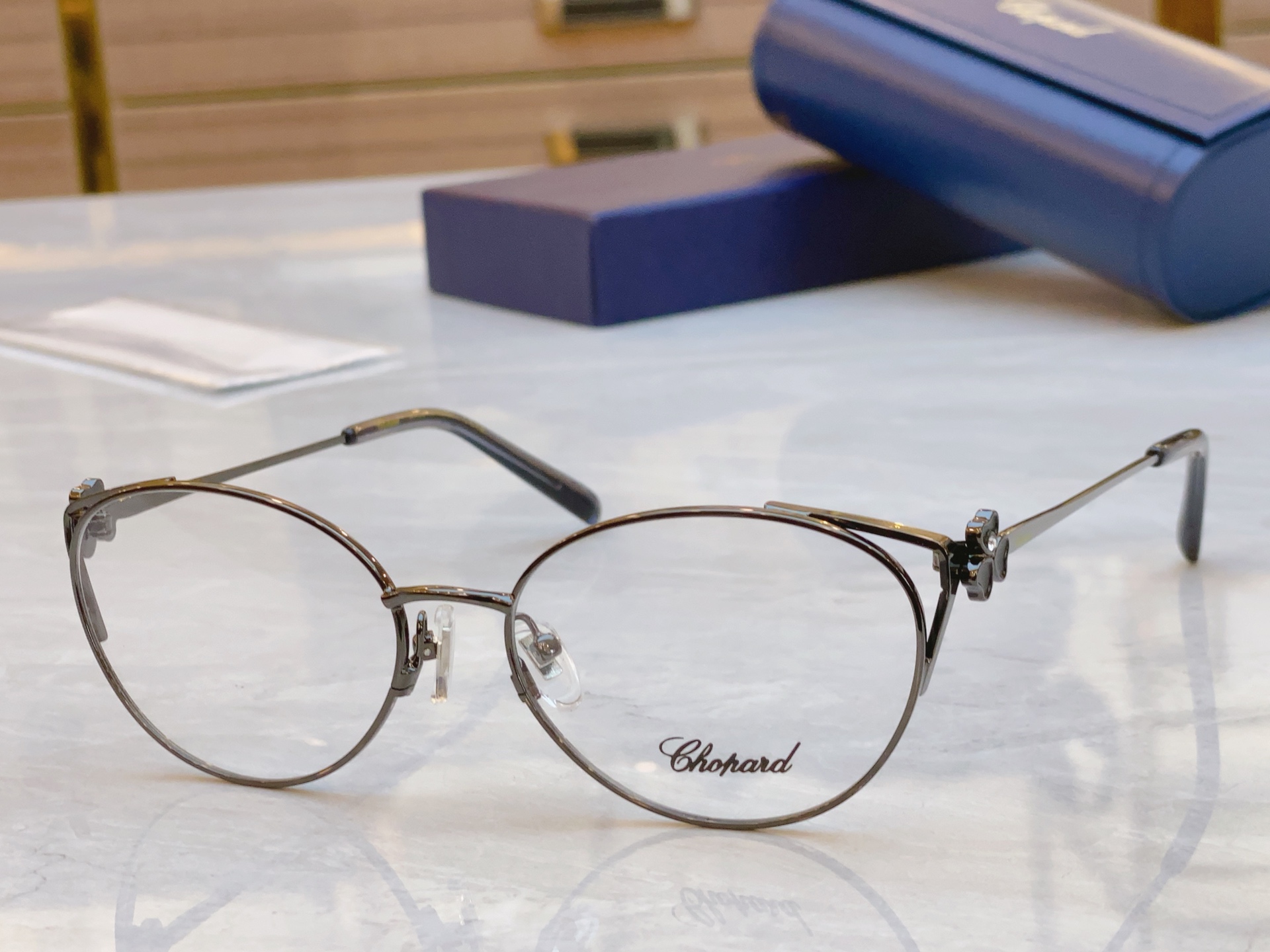 ，【ChoPar*】肖*邦新款太阳镜，MODEL：VCHG76J，SIZE：56口17-140