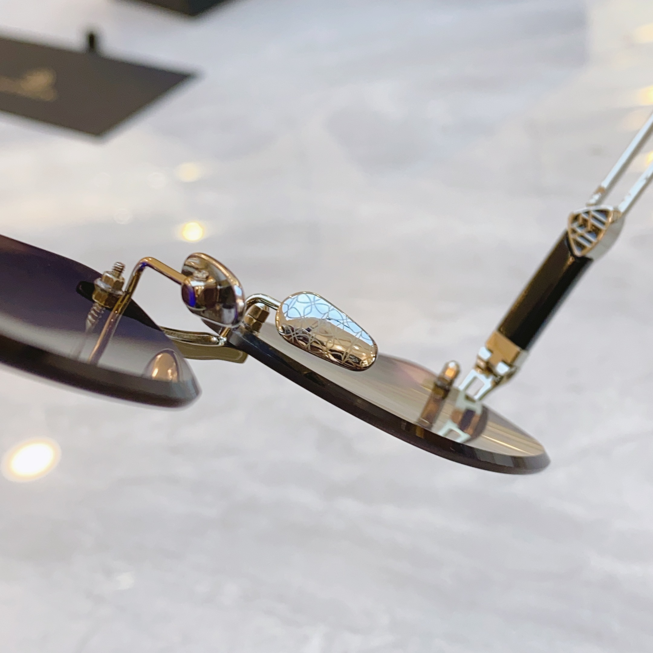 ，【MAYBAC*】迈巴*赫新款太阳镜🕶️🕶️，MODELG/U/Y-WA-Z119，SIZE：59口1