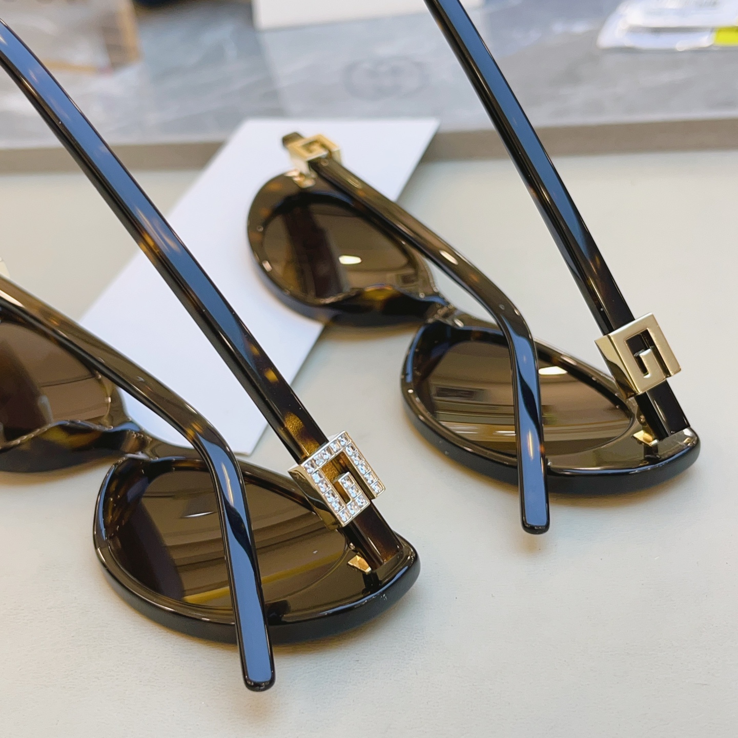 ，【GUCC*】古驰新款太阳镜🕶️🕶️，MODEL：GG1680S，SIZE52口17-140 M