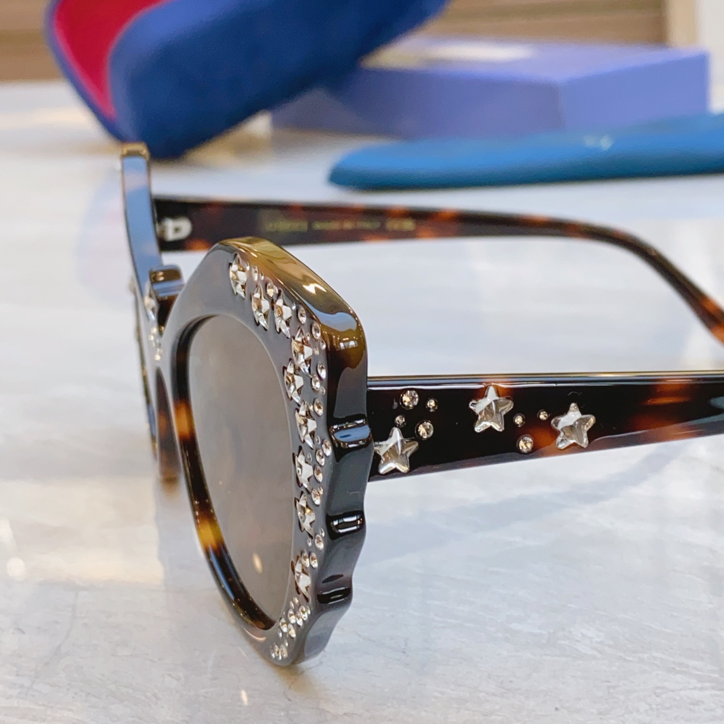 ，【GUCC*】古驰新款太阳镜🕶️🕶️，MODEL：GG1095S，SIZE54口20-145 