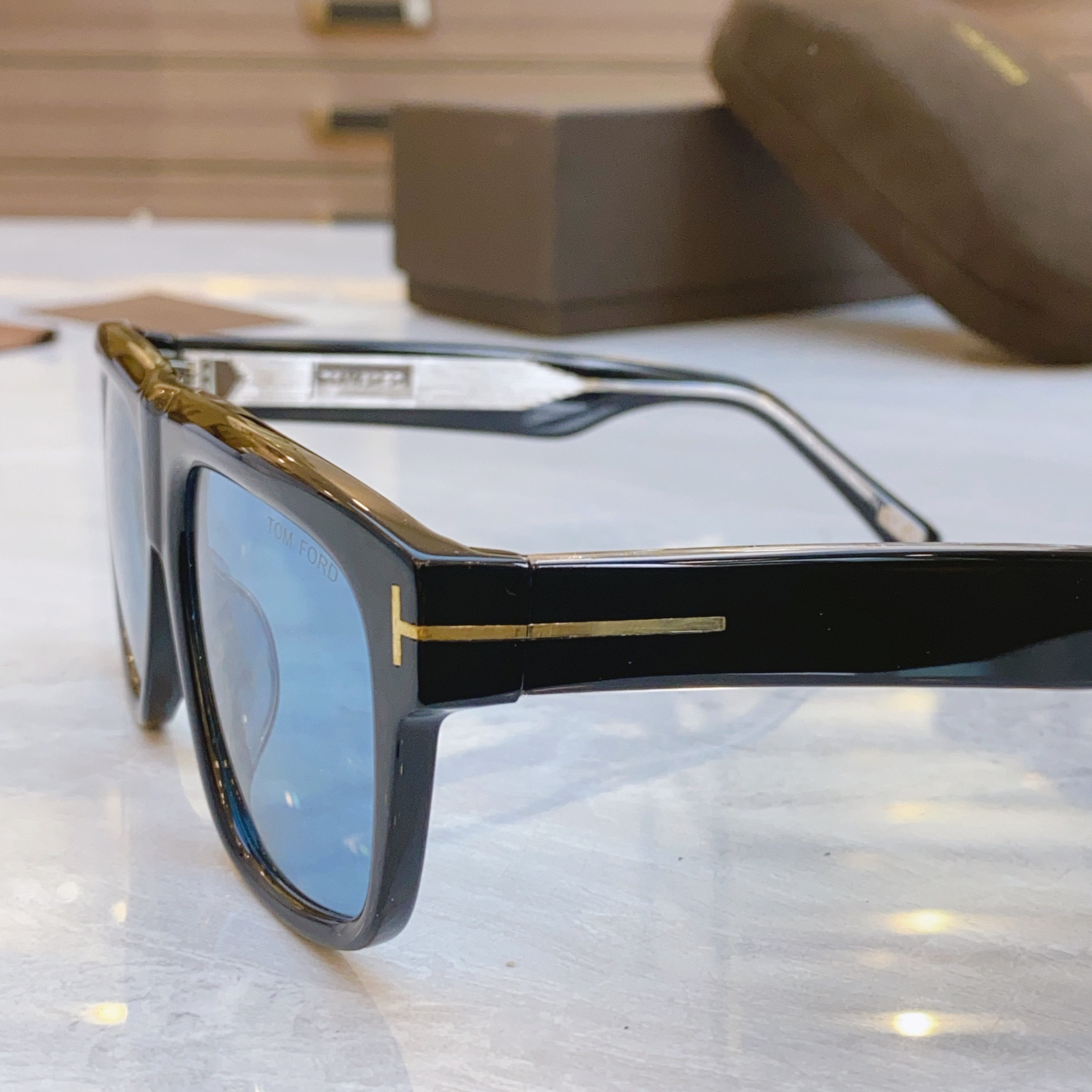 ，【TOM FOR*】汤姆*福特新款太阳镜🕶️，MODEL：FT1201，SIZE：56口19-145