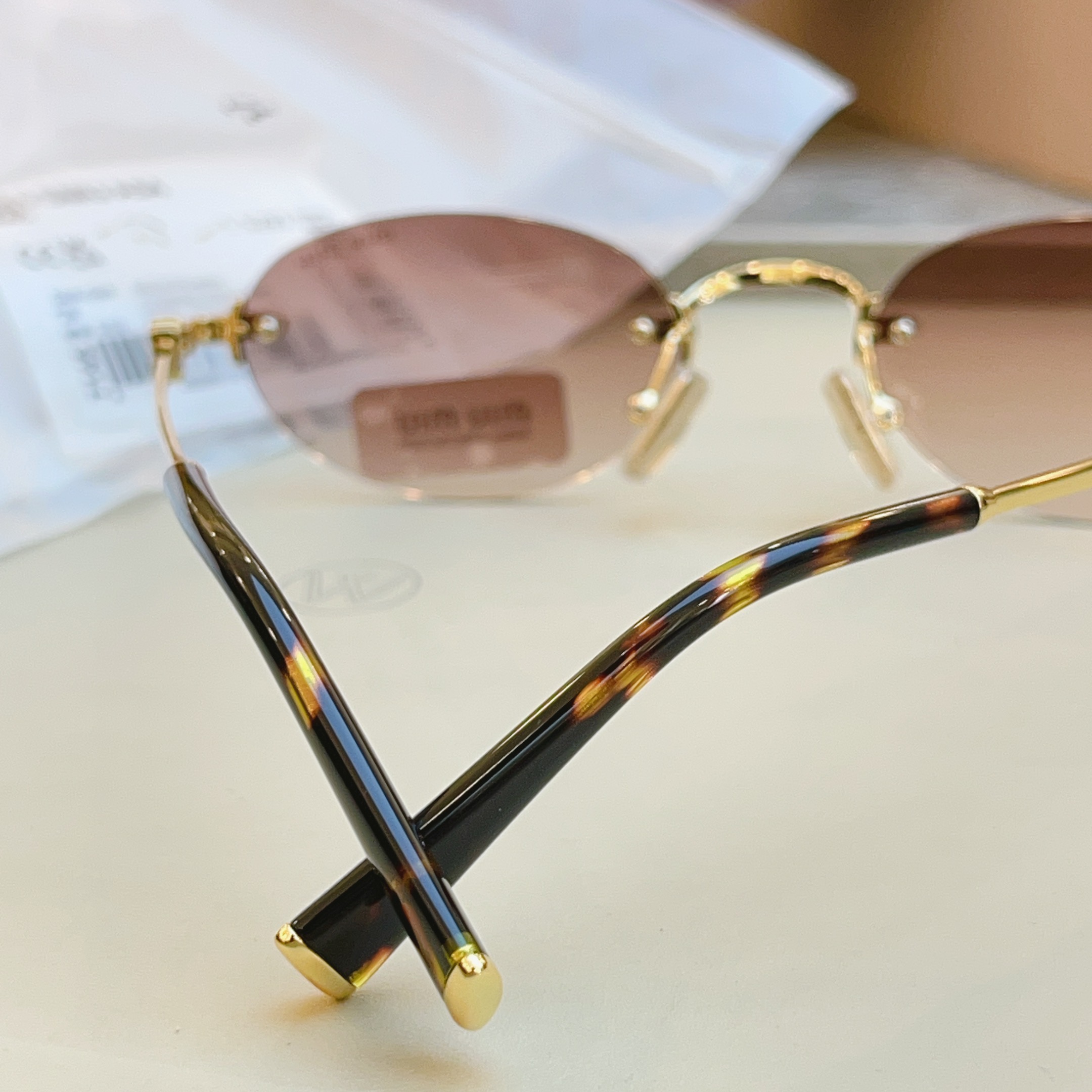 ，【MIUMI*】缪*缪新款太阳镜🕶️，ModSMU A54，SIZE51-20-140
