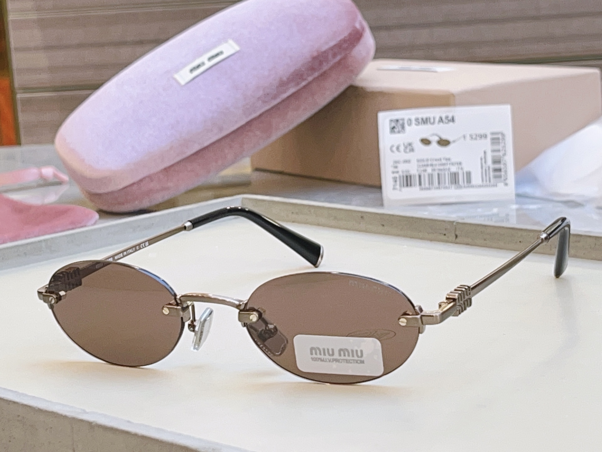 ，【MIUMI*】缪*缪新款太阳镜🕶️，ModSMU A54，SIZE51-20-140