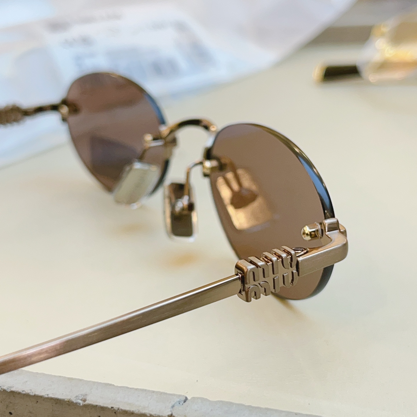 ，【MIUMI*】缪*缪新款太阳镜🕶️，ModSMU A54，SIZE51-20-140