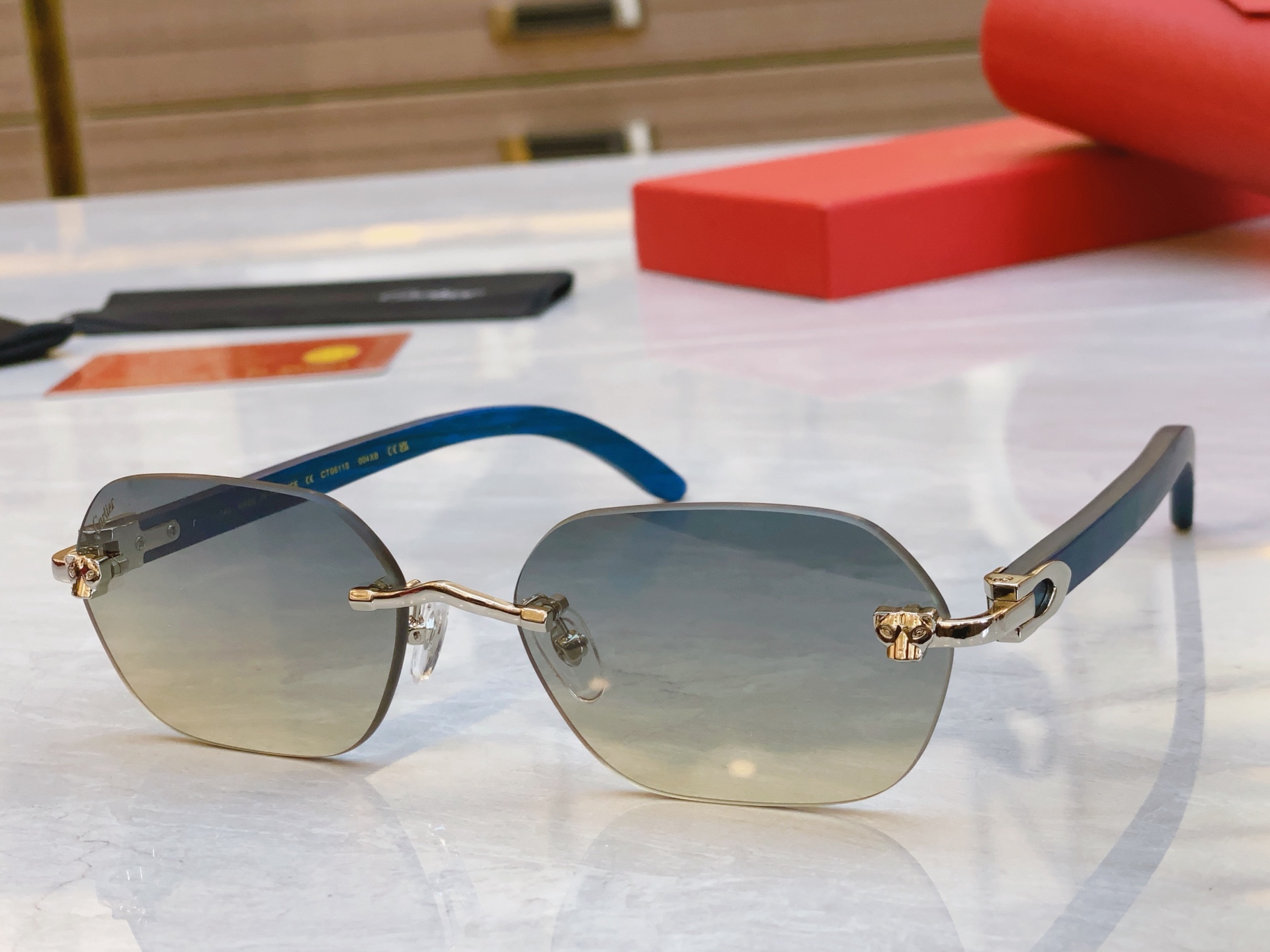 ，【CARTIE*】卡地*亚新款太阳镜，CT0611S，size 60口18-143