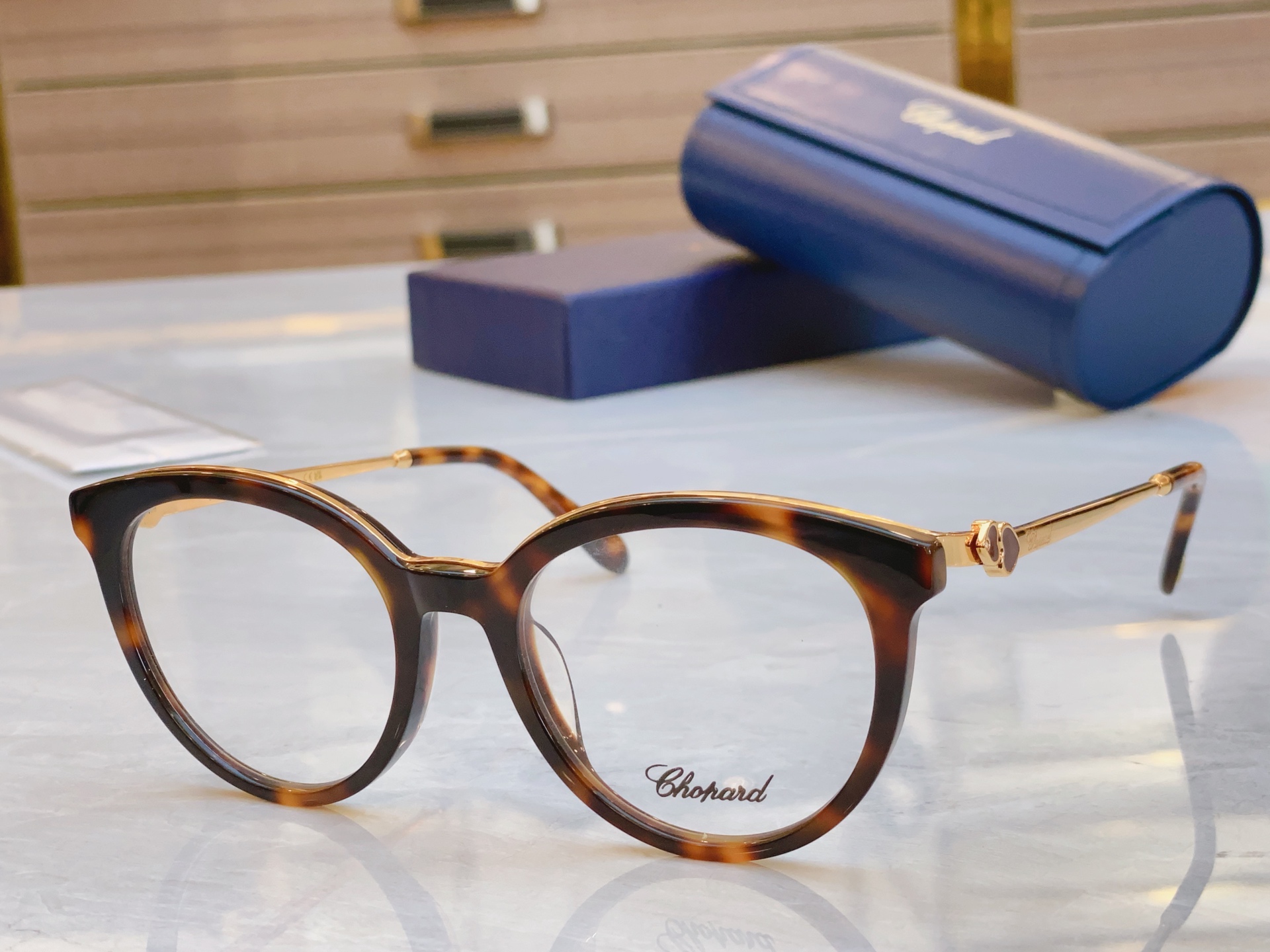 ，【ChoPar*】肖*邦新款太阳镜，MODEL：VCH331S，SIZE：54口20-142