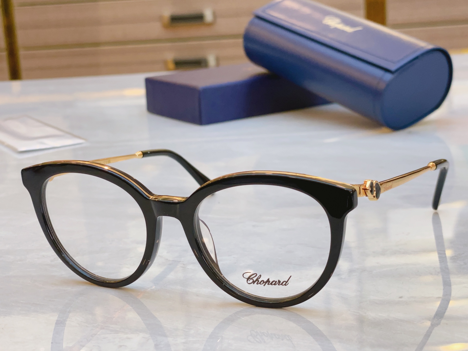 ，【ChoPar*】肖*邦新款太阳镜，MODEL：VCH331S，SIZE：54口20-142