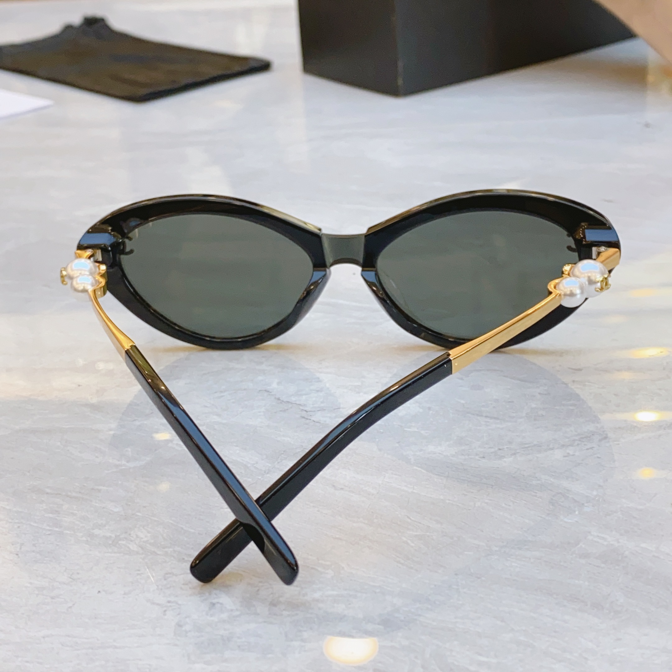 ，【CHANE*】香奈儿新款太阳镜🕶️🕶️，MODEL：A95101，SIZE：56口18-145
