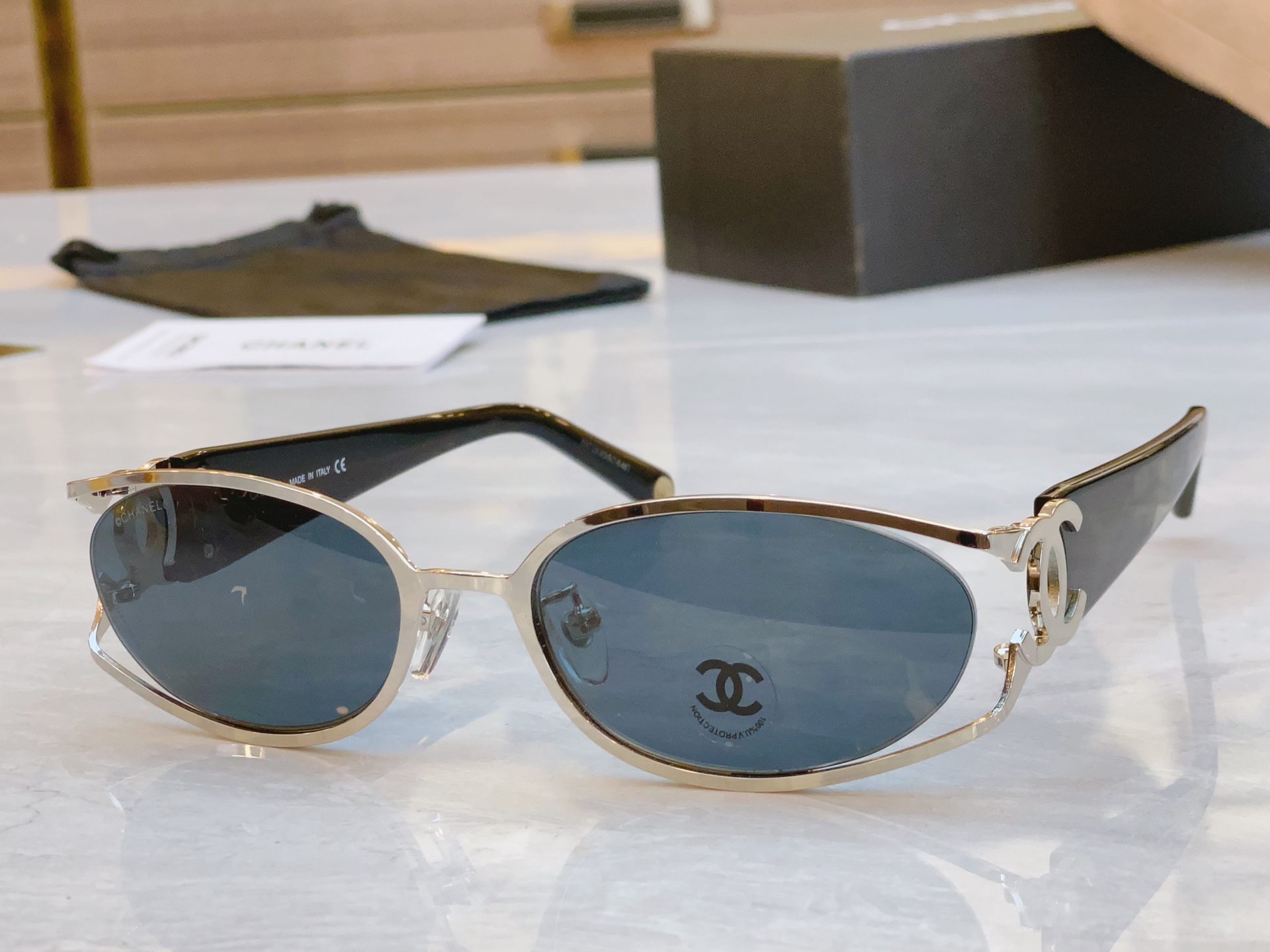 ，【CHANE*】香奈儿新款太阳镜🕶️🕶️，MODEL：CH4024，SIZE：55口19-130