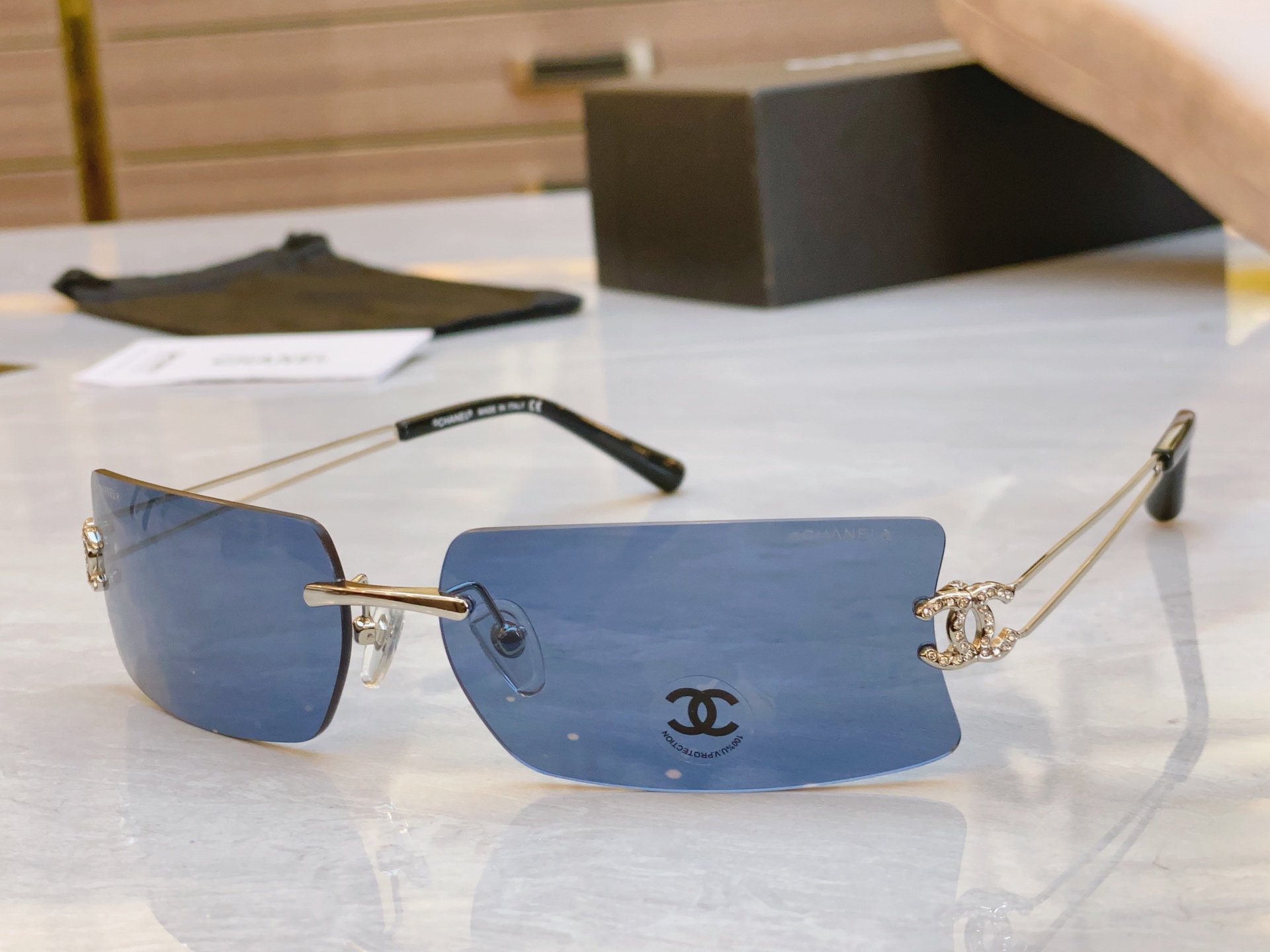 ，【CHANE*】香奈儿新款太阳镜🕶️🕶️，MODEL：CH4051，SIZE：63口15-145