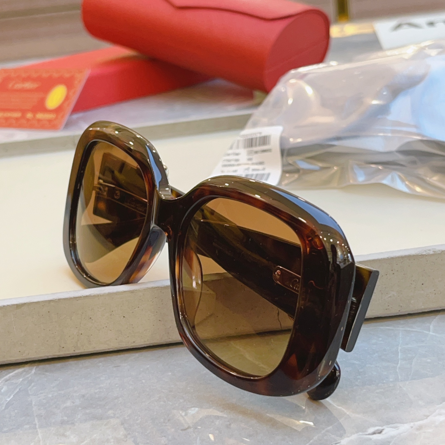 ，【CARTIE*】卡地*亚新款太阳镜，CT0471S，size 60口18-145