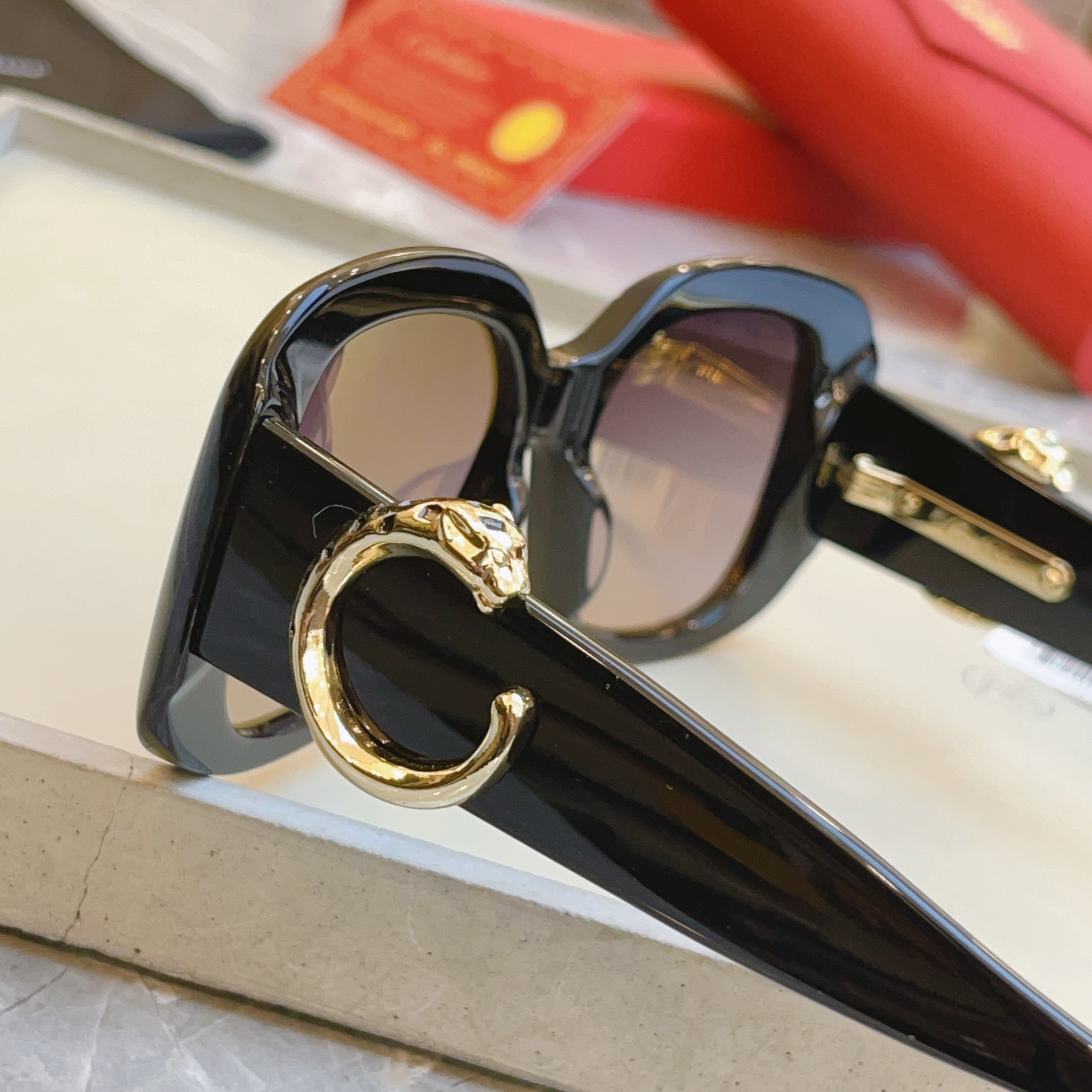 ，【CARTIE*】卡地*亚新款太阳镜，CT0471S，size 60口18-145