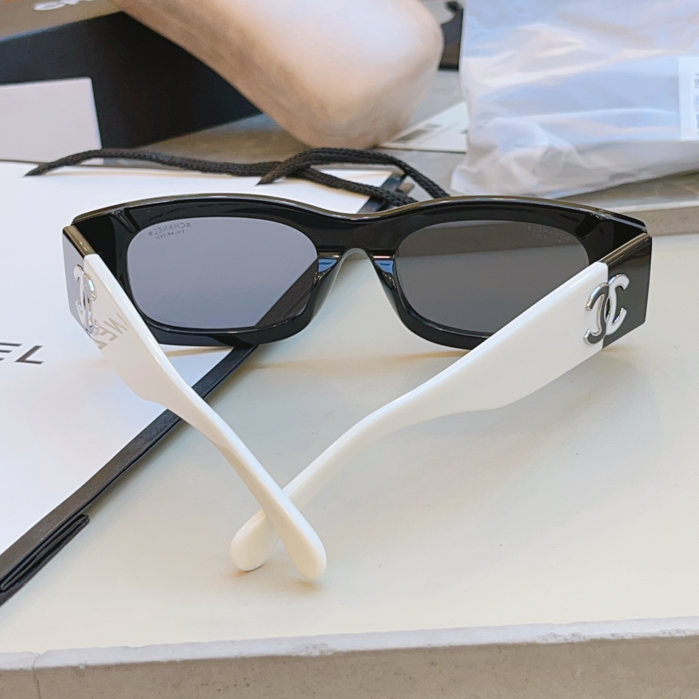 ，【CHANE*】香奈儿新款太阳镜🕶️，高版本，MODEL：CH5525，SIZE：52口19-140
