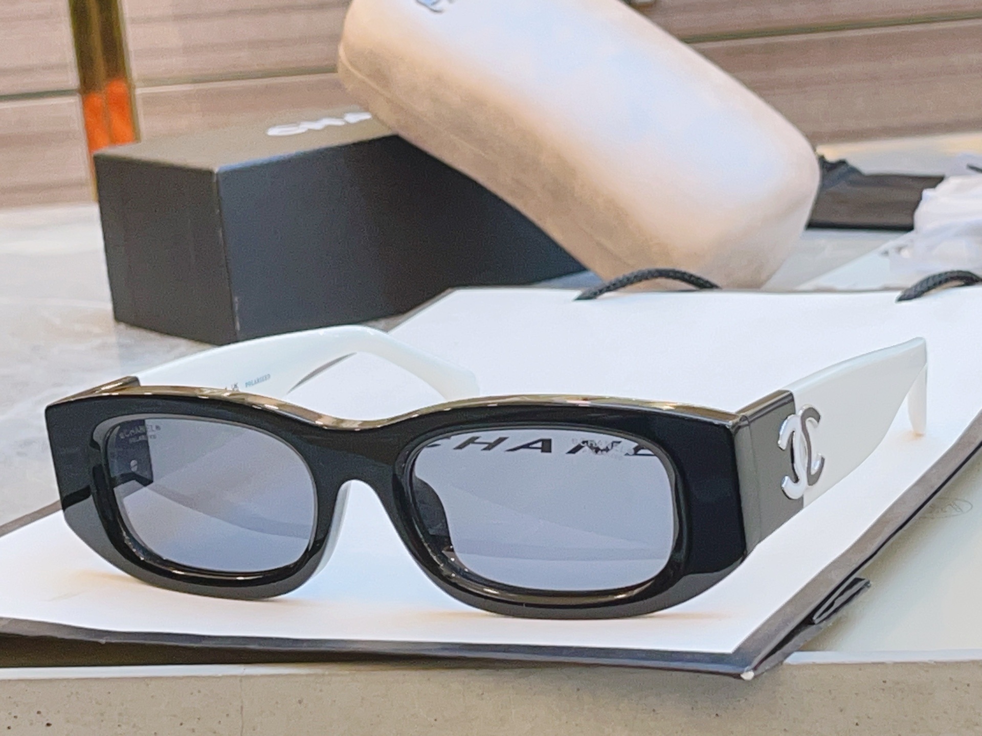 ，【CHANE*】香奈儿新款太阳镜🕶️，高版本，MODEL：CH5525，SIZE：52口19-140