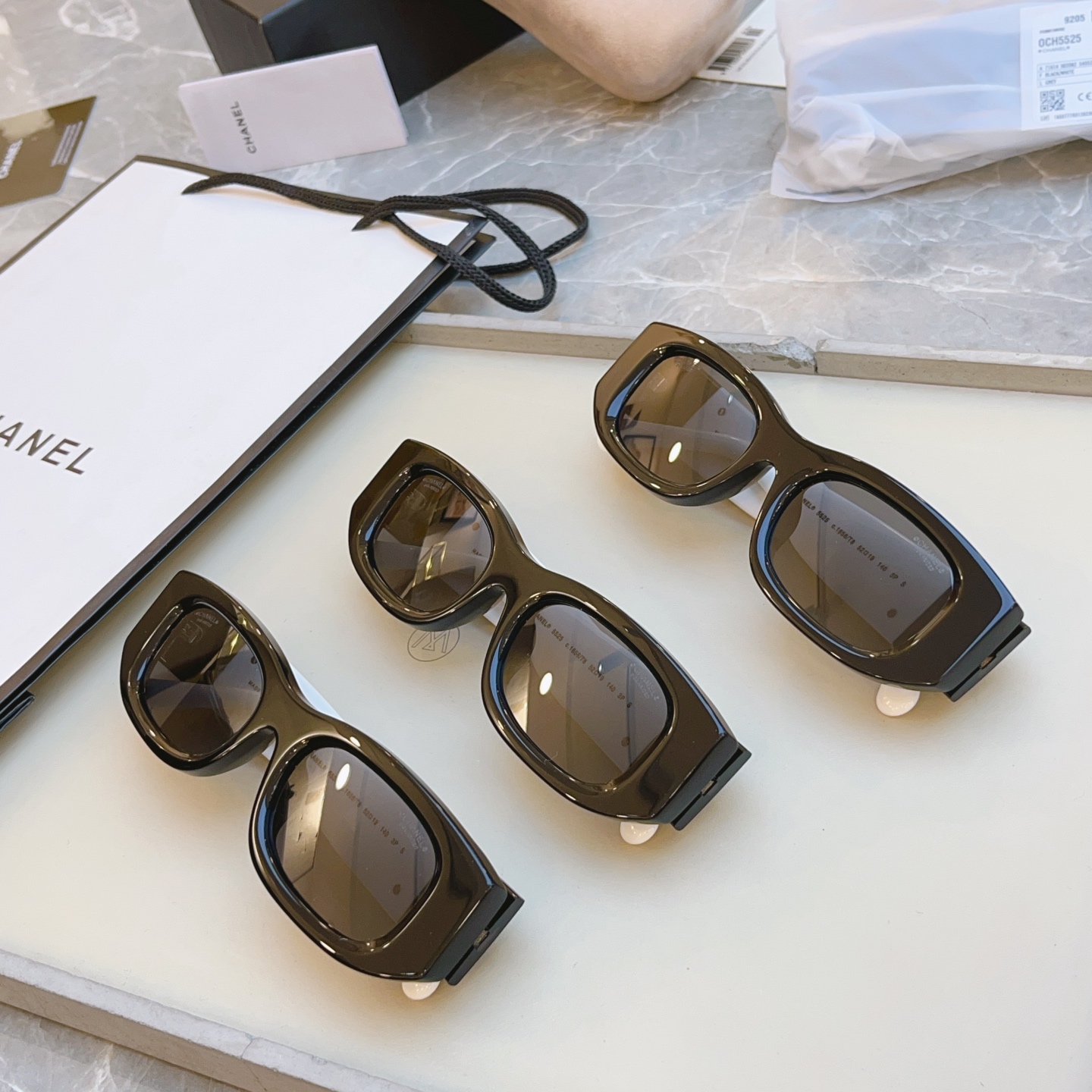 ，【CHANE*】香奈儿新款太阳镜🕶️，高版本，MODEL：CH5525，SIZE：52口19-140