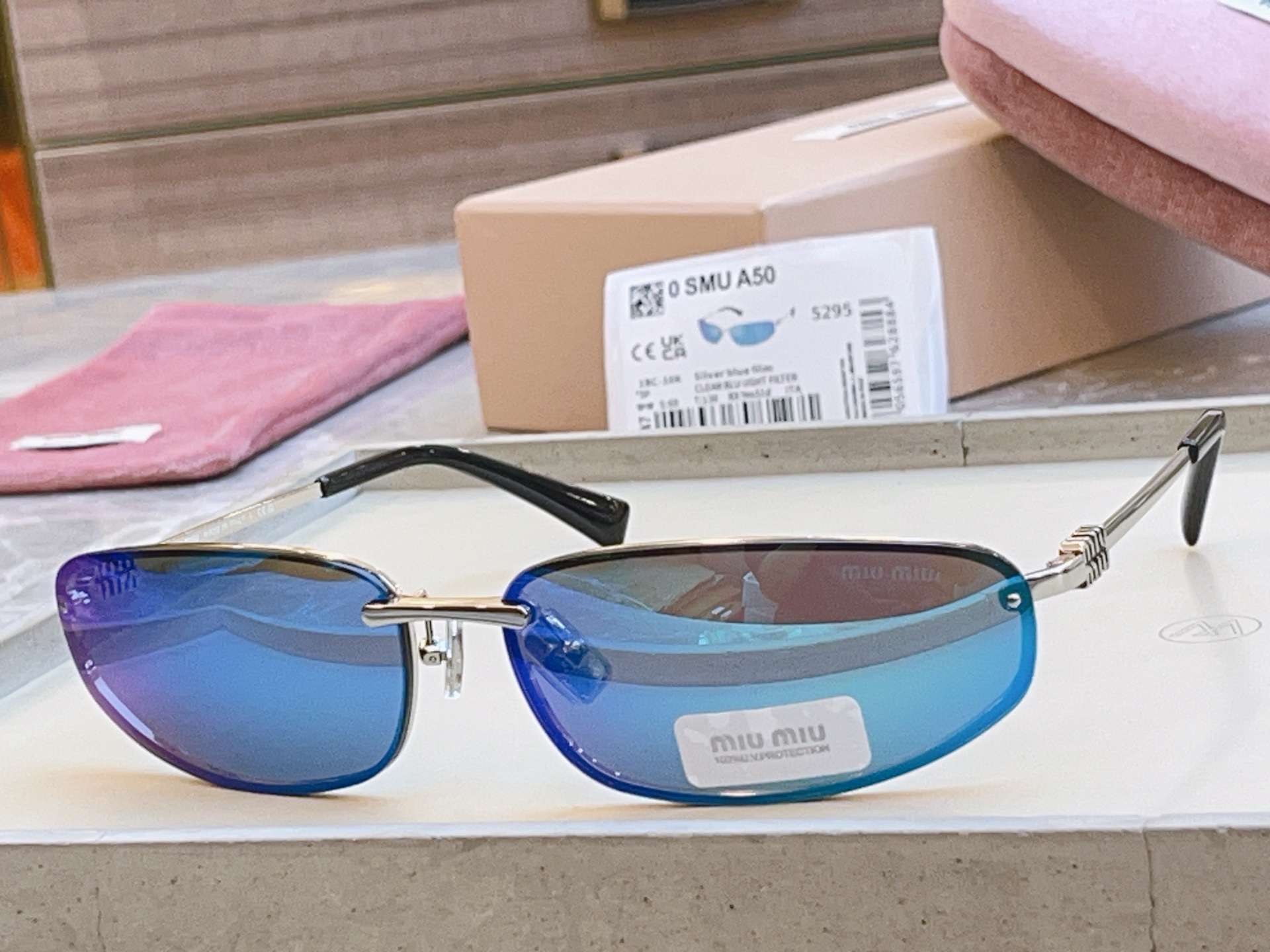 ，【MIUMI*】缪*缪新款太阳镜🕶️，高版本✨✨，ModSMU A50，SIZE68口15-130