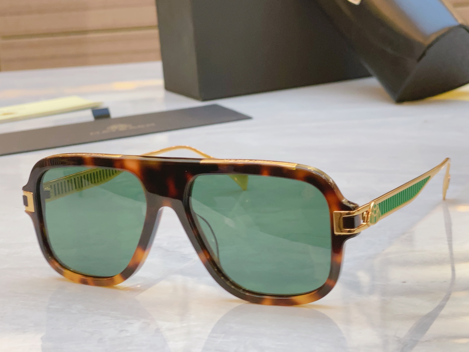 ，【MAYBAC*】迈巴*赫新款太阳镜🕶️🕶️，MODELB/KGT-AQ- Z145，SIZE：55口